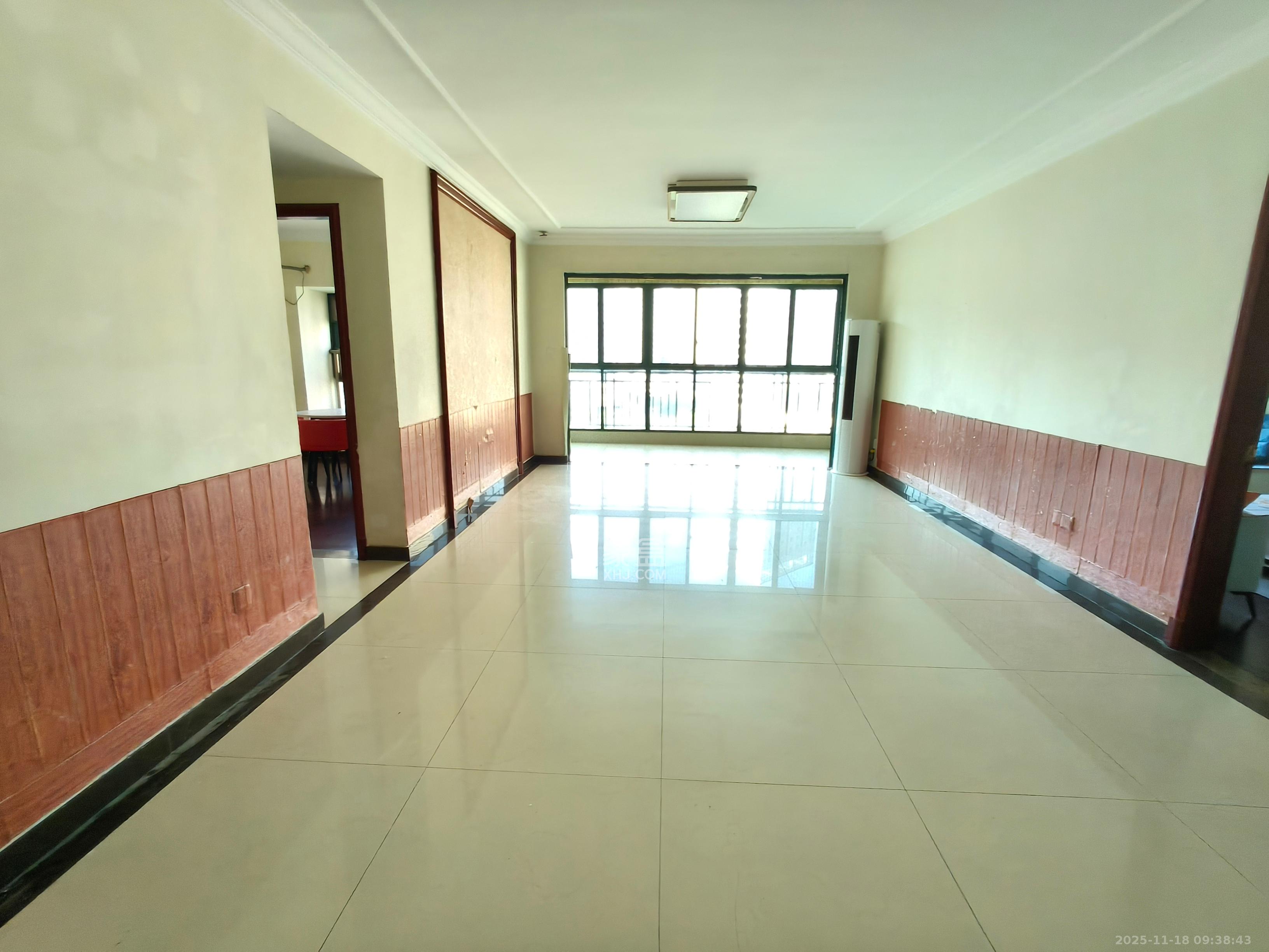 恒大城  4室2厅2卫    2600.0元/月室内图