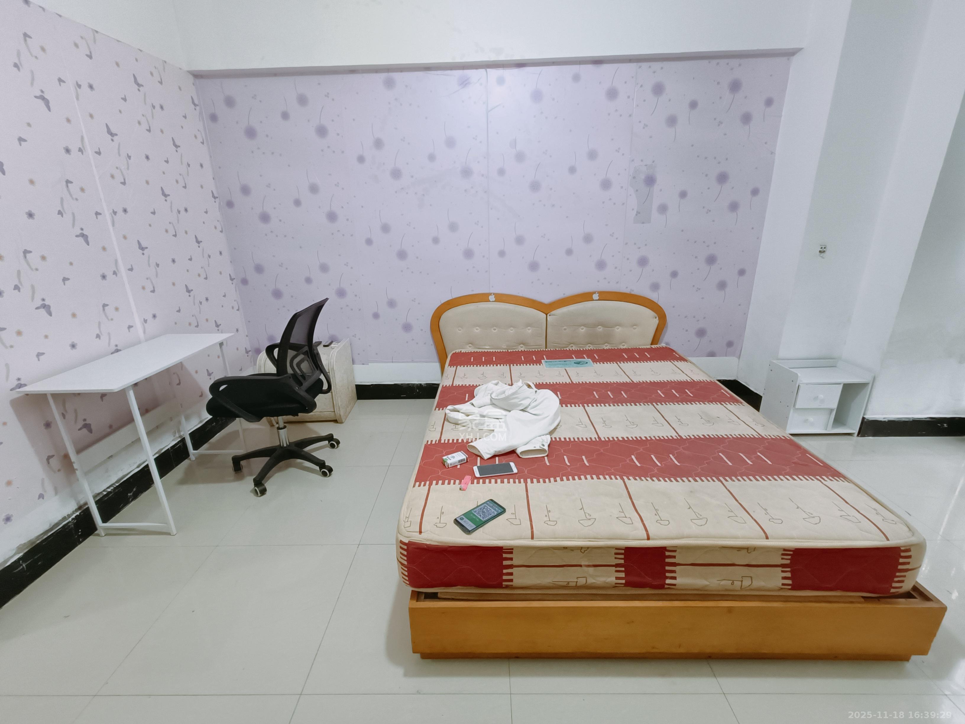 中盛小家碧寓  1室1厅1卫    1100.0元/月室内图