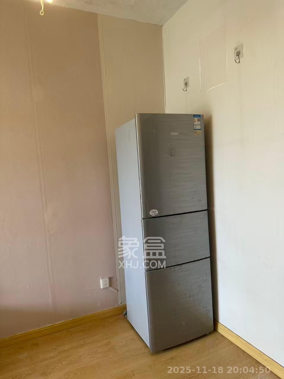 都市晨光  1室0厅0卫    1700.0元/月