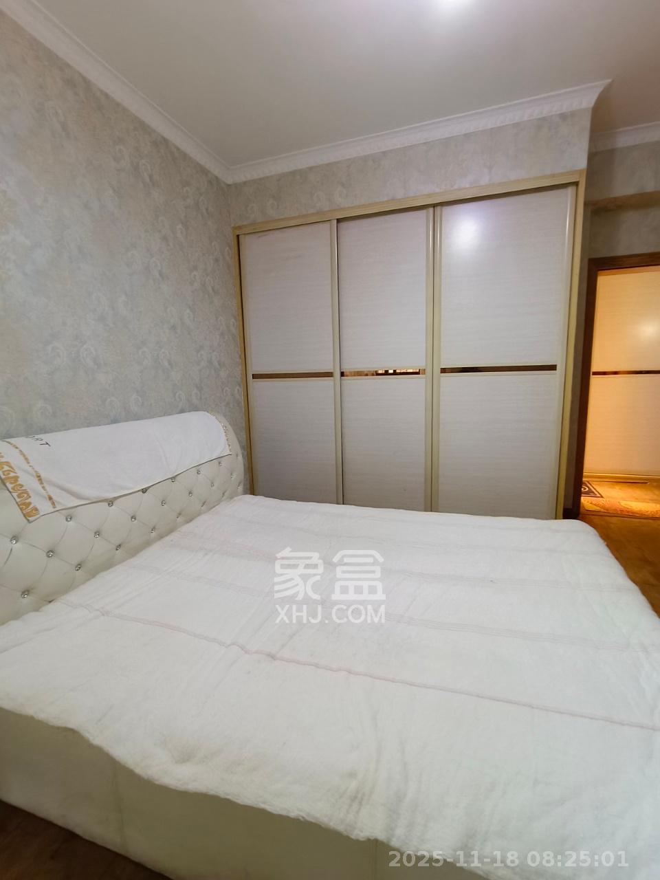 天赐良园  2室2厅1卫    1600.0元/月室内图