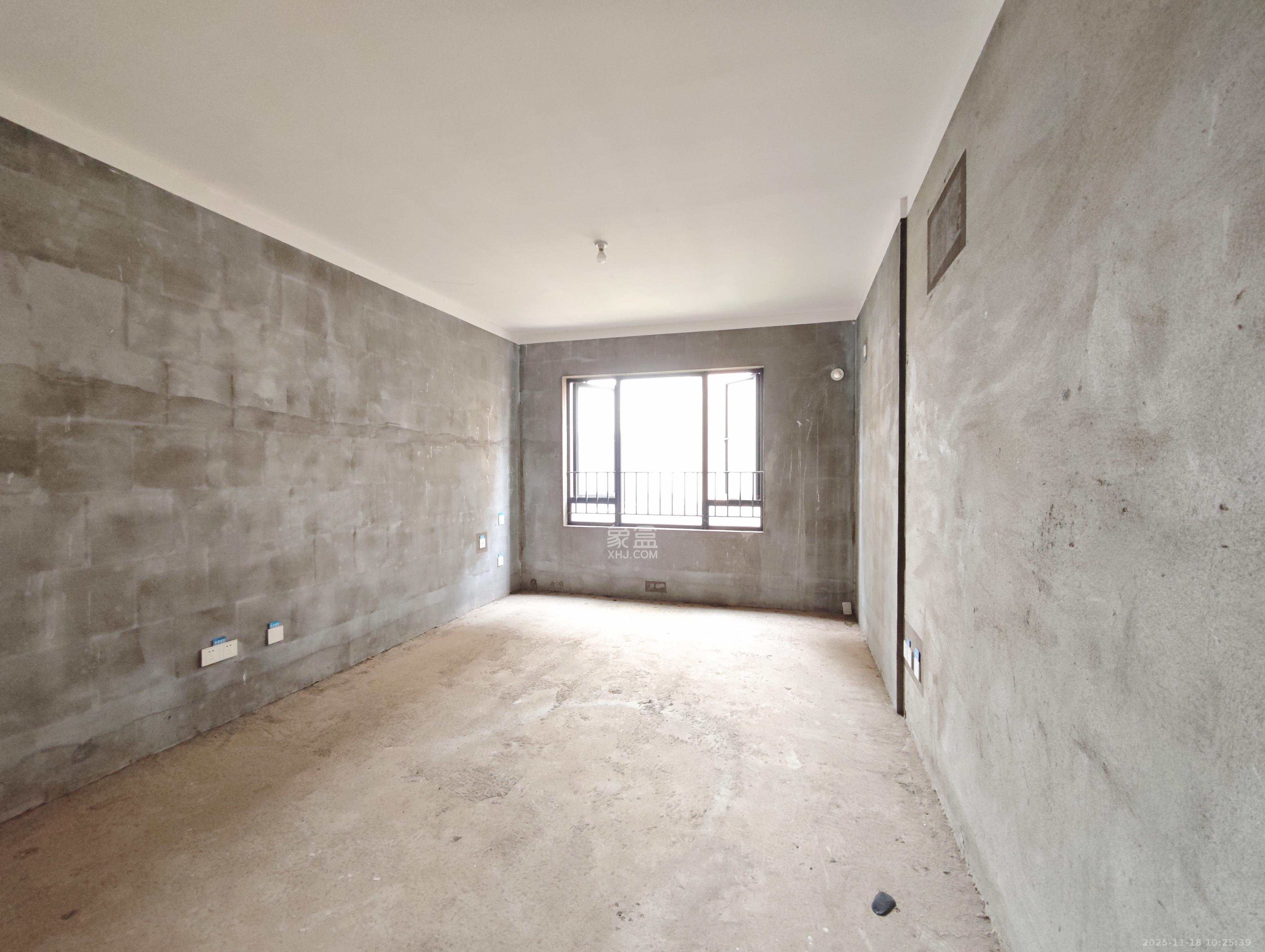 保利城（中航城国际社区、郡原美村）  4室2厅2卫    95.0万卧室