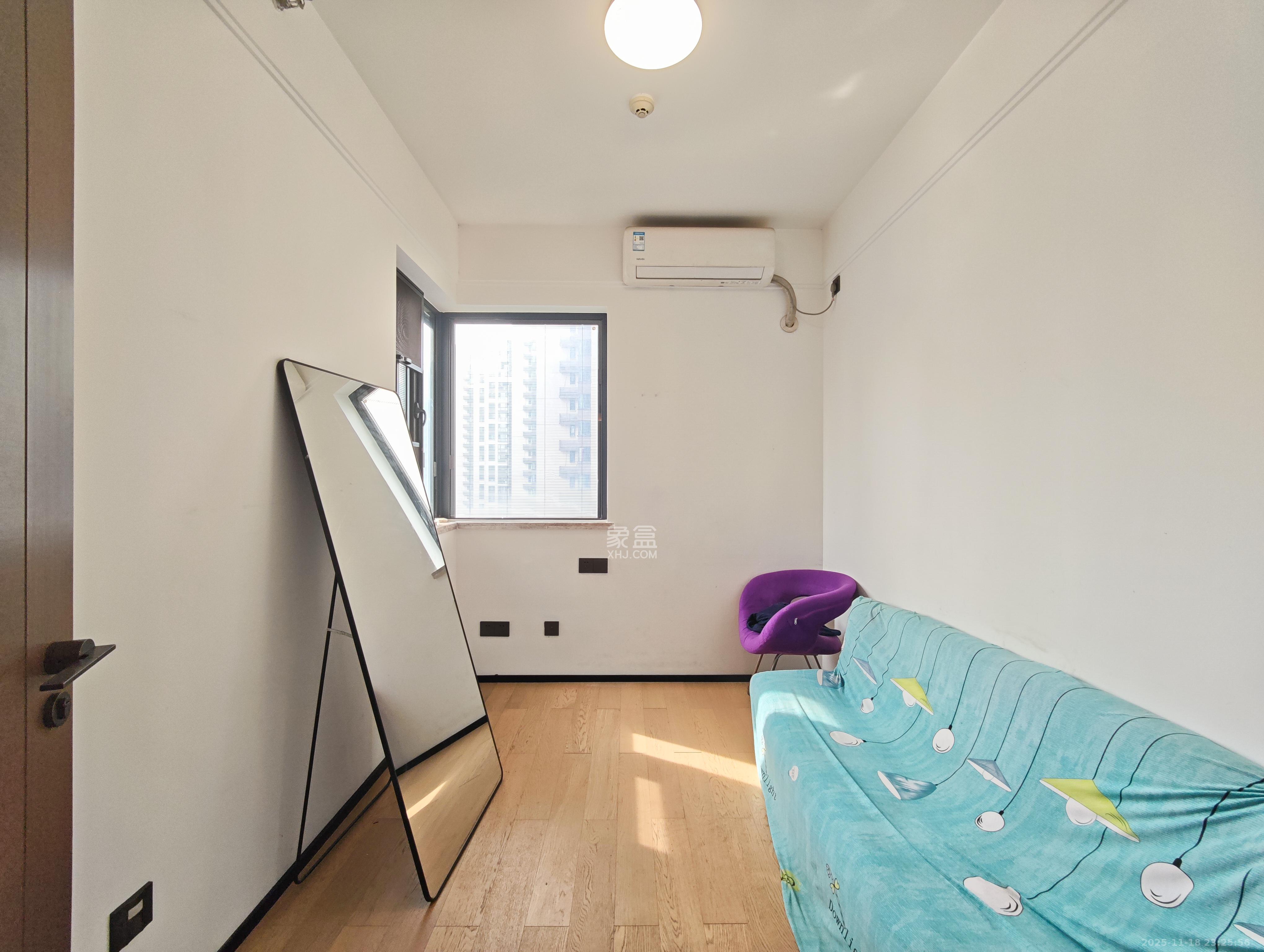 万科魅力之城天阔里 3室2厅2卫 110.0万 万科魅力之城天阔里 3室2厅2卫 110.0万卧室