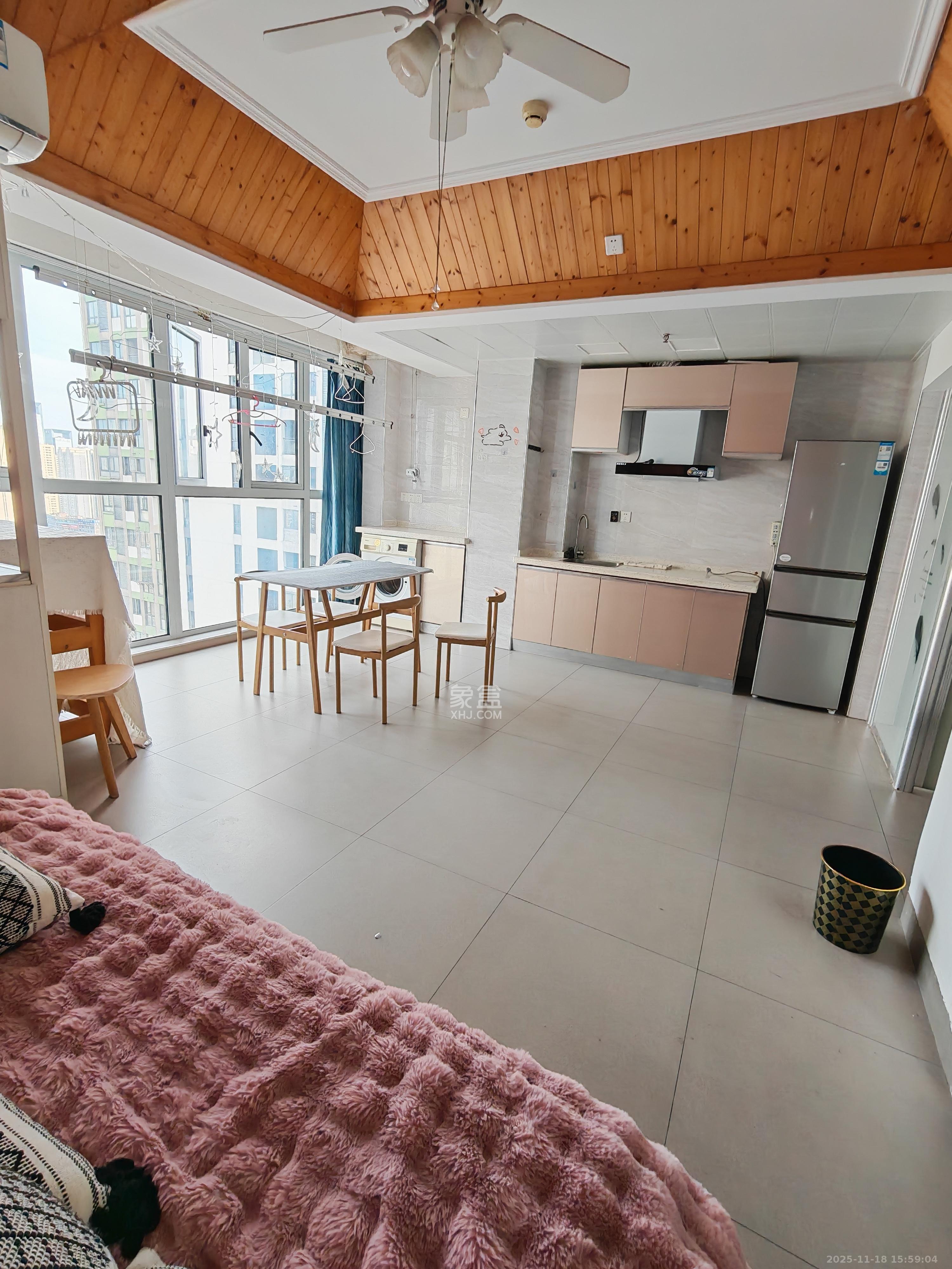 中交里城 1室0厅0卫 1800.0元/月 中交里城 1室0厅0卫 1800.0元/月室内图