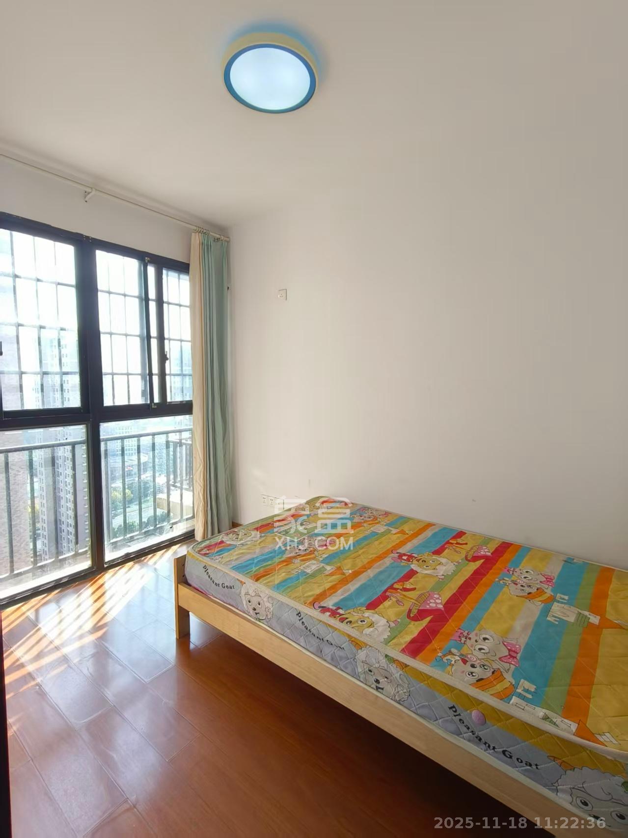 康桥长郡 3室2厅1卫 2200.0元/月 康桥长郡 3室2厅1卫 2200.0元/月室内图