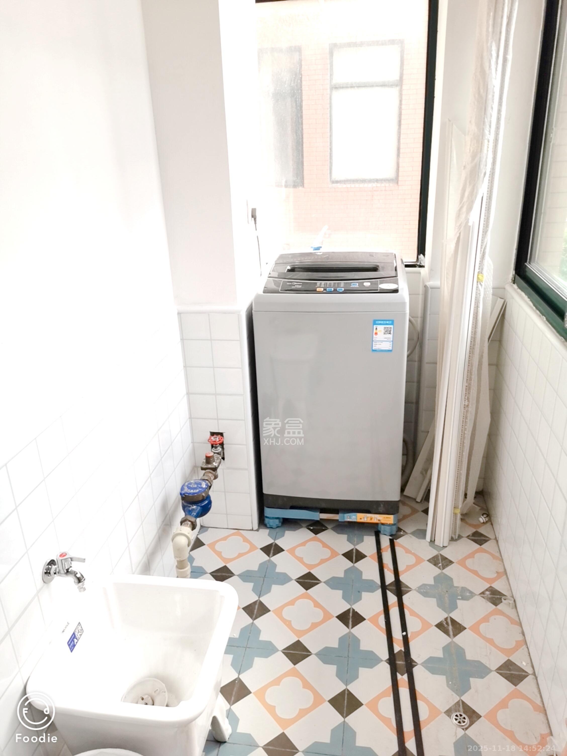 永盛大厦 3室2厅2卫 2700.0元/月 永盛大厦 3室2厅2卫 2700.0元/月室内图