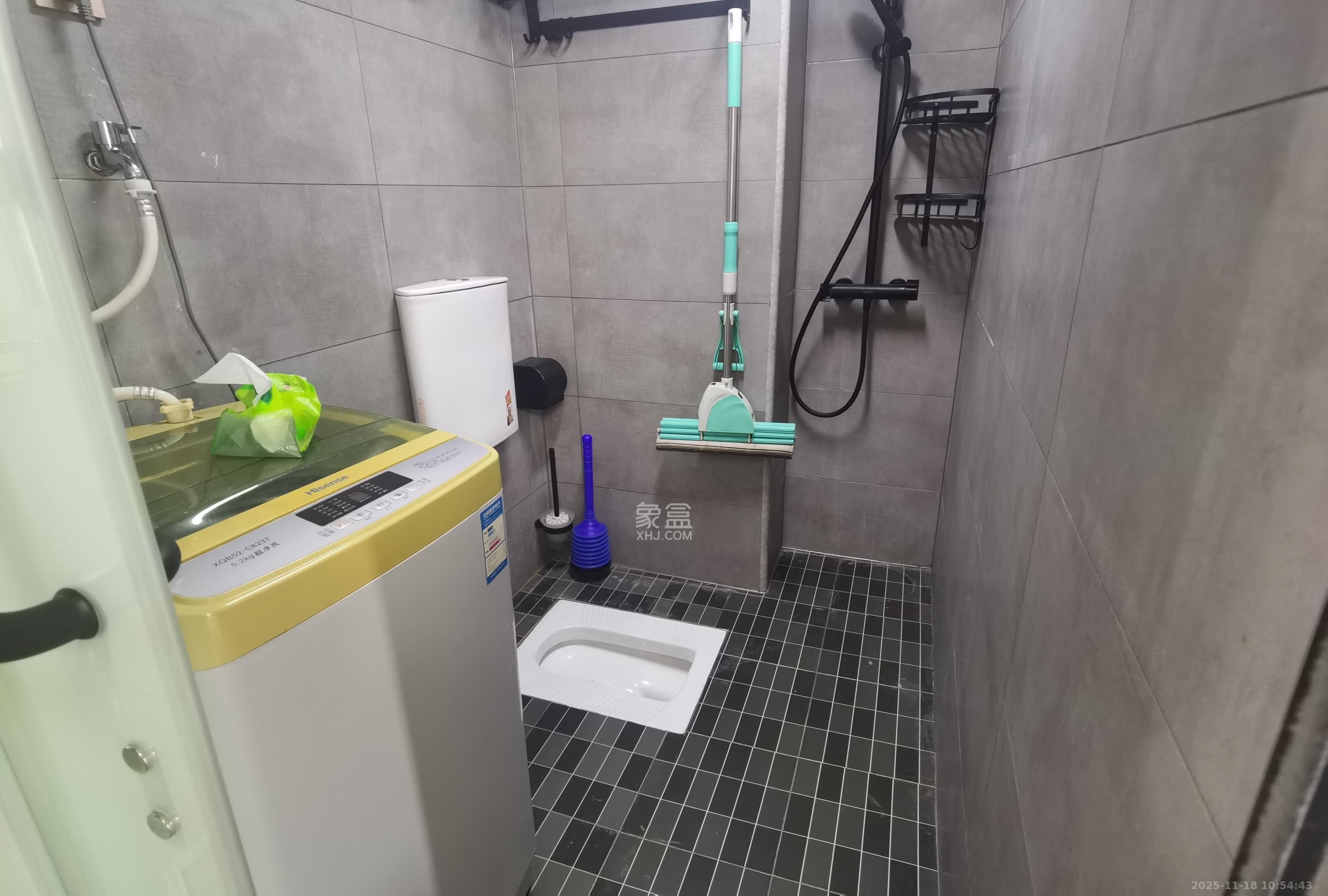 欧亚达国际广场  2室2厅1卫    2400.0元/月室内图