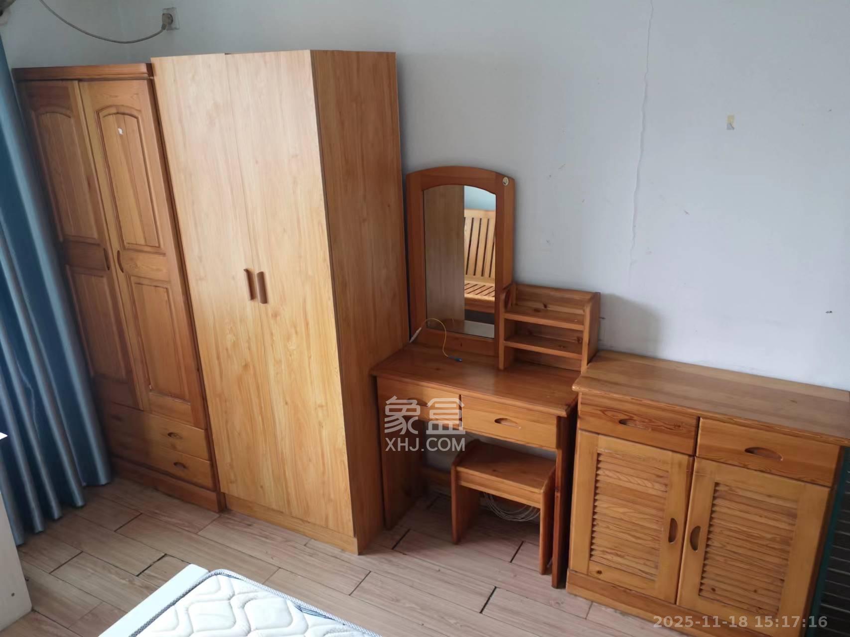 欧园  1室1厅1卫    1300.0元/月