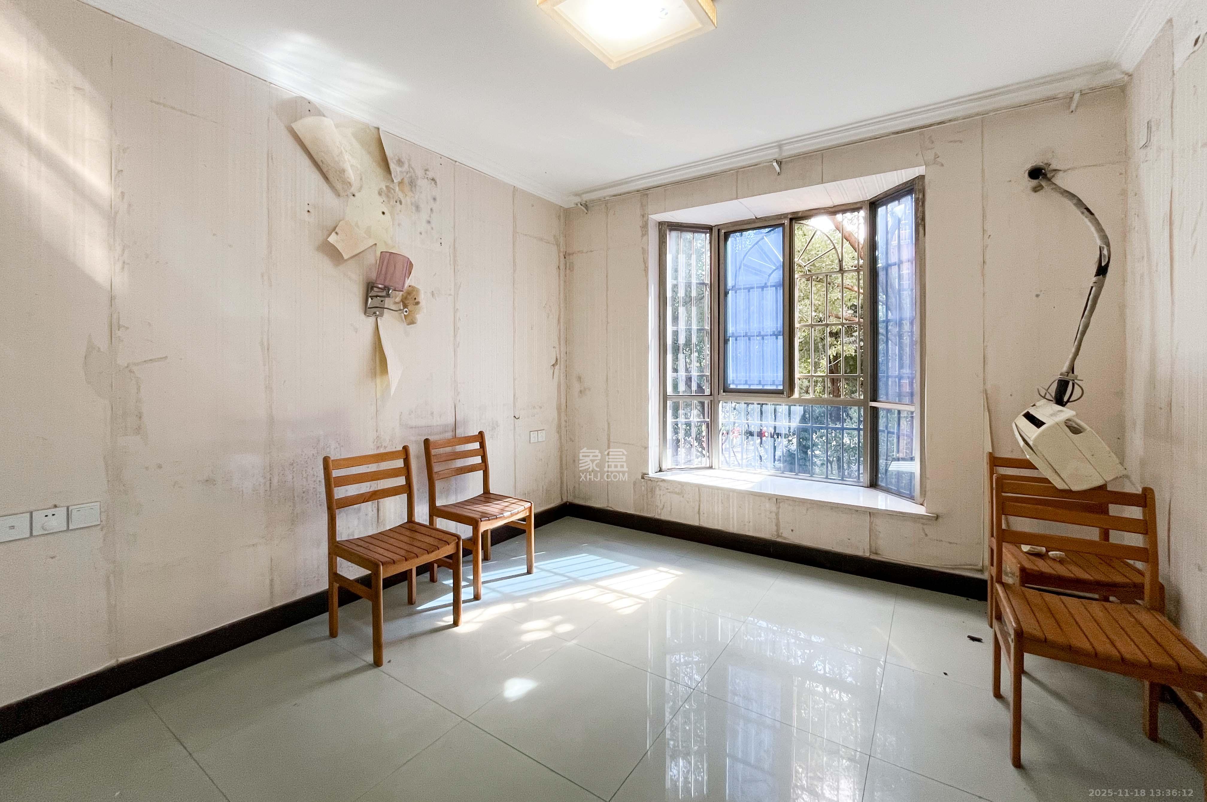 阳明山庄 3室0厅0卫 61.0万 阳明山庄 3室0厅0卫 61.0万其他