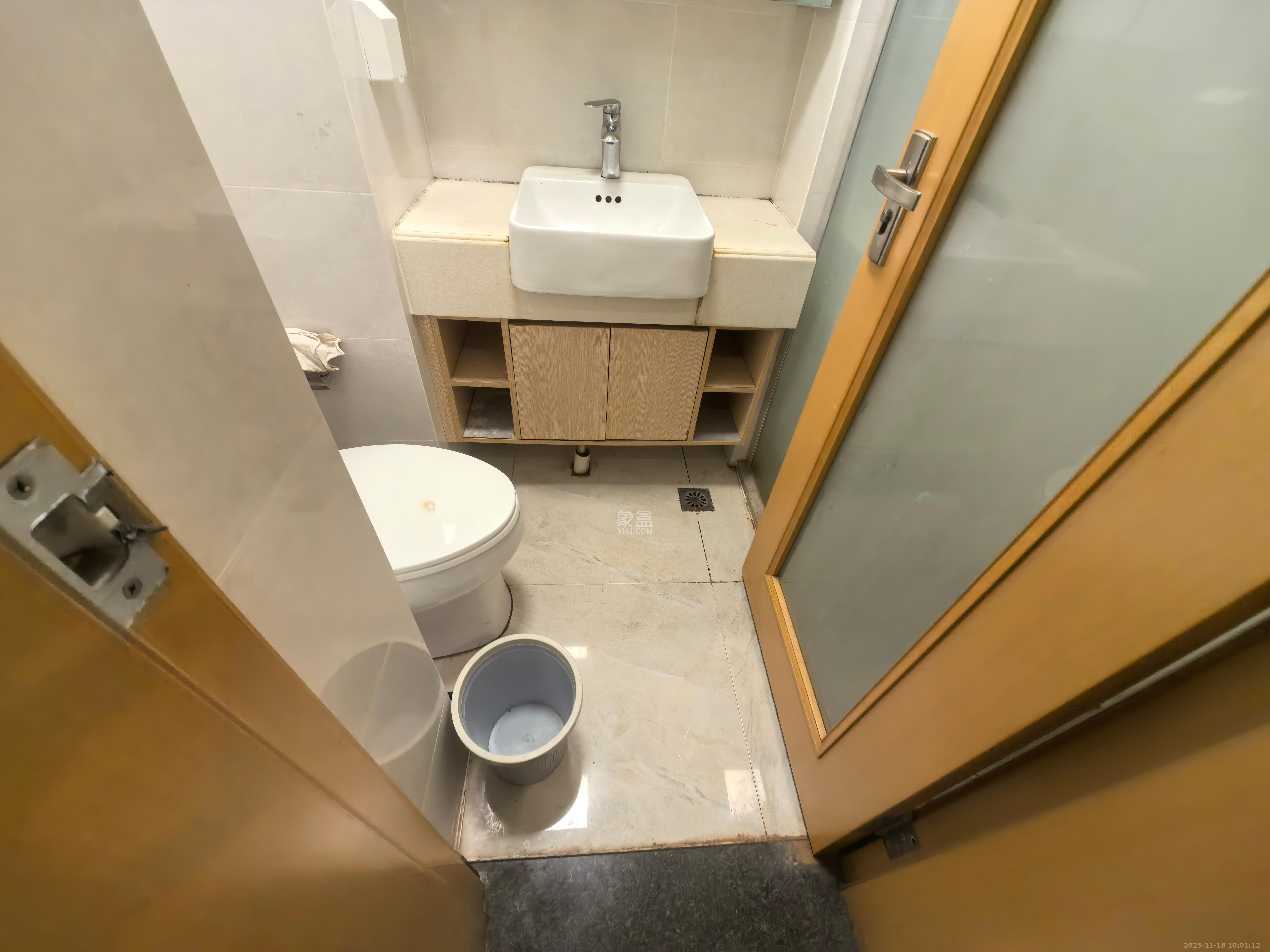 中海国际二期 1室1厅1卫 1300.0元/月 中海国际二期 1室1厅1卫 1300.0元/月室内图