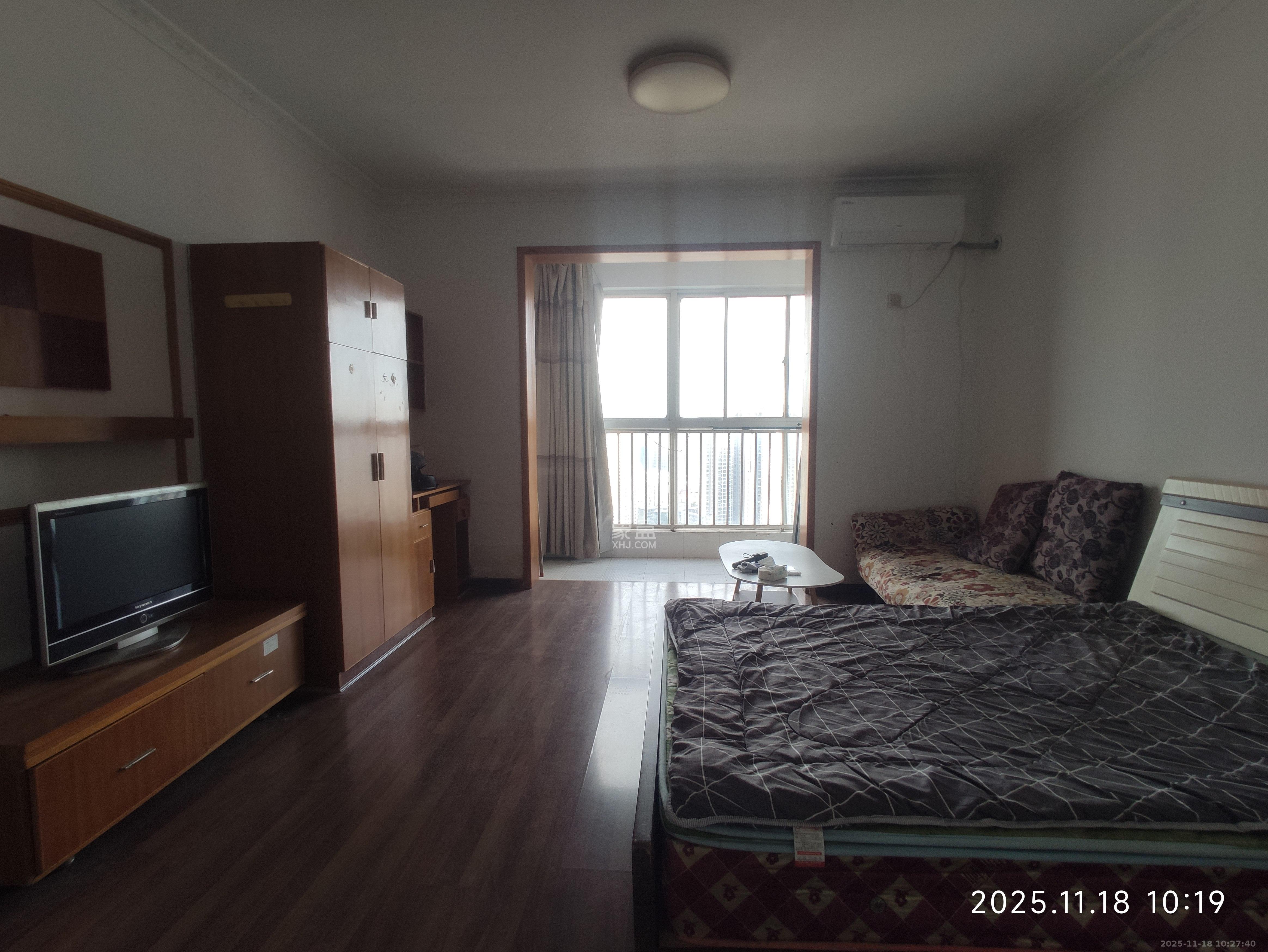 东方新世界  1室1厅1卫    1500.0元/月室内图