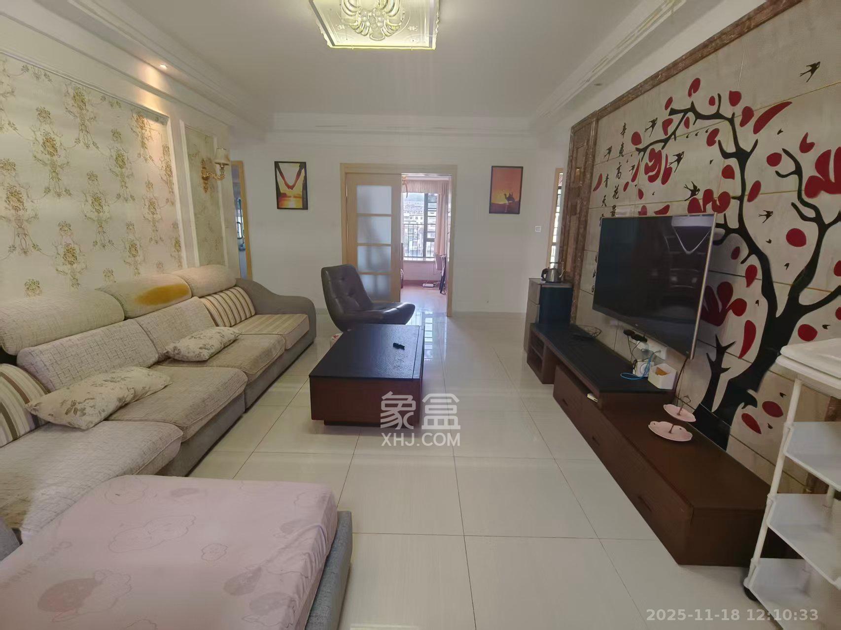 中海国际四期  3室2厅2卫    2200.0元/月室内图