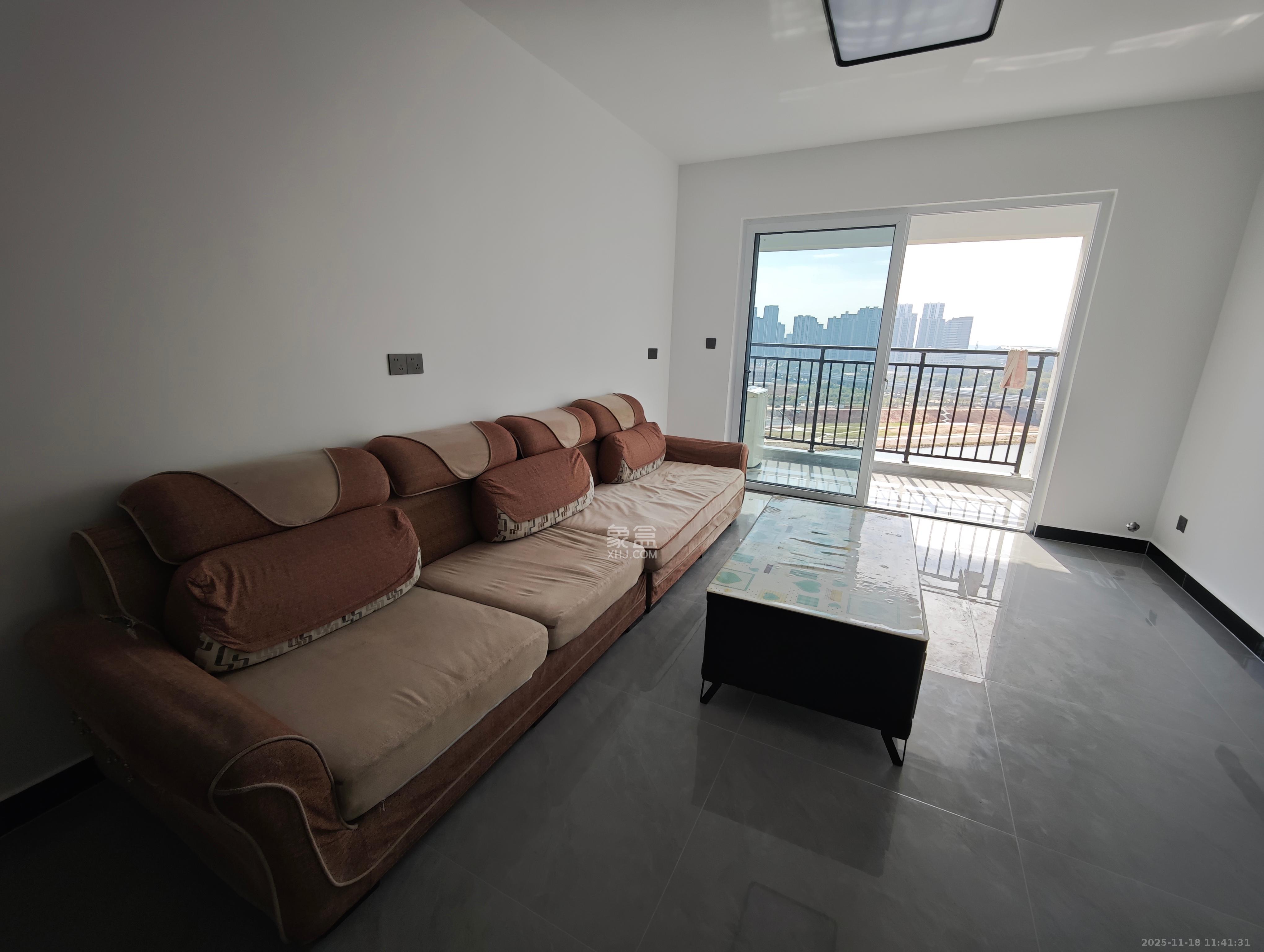 和景家园二期  2室1厅1卫    2000.0元/月