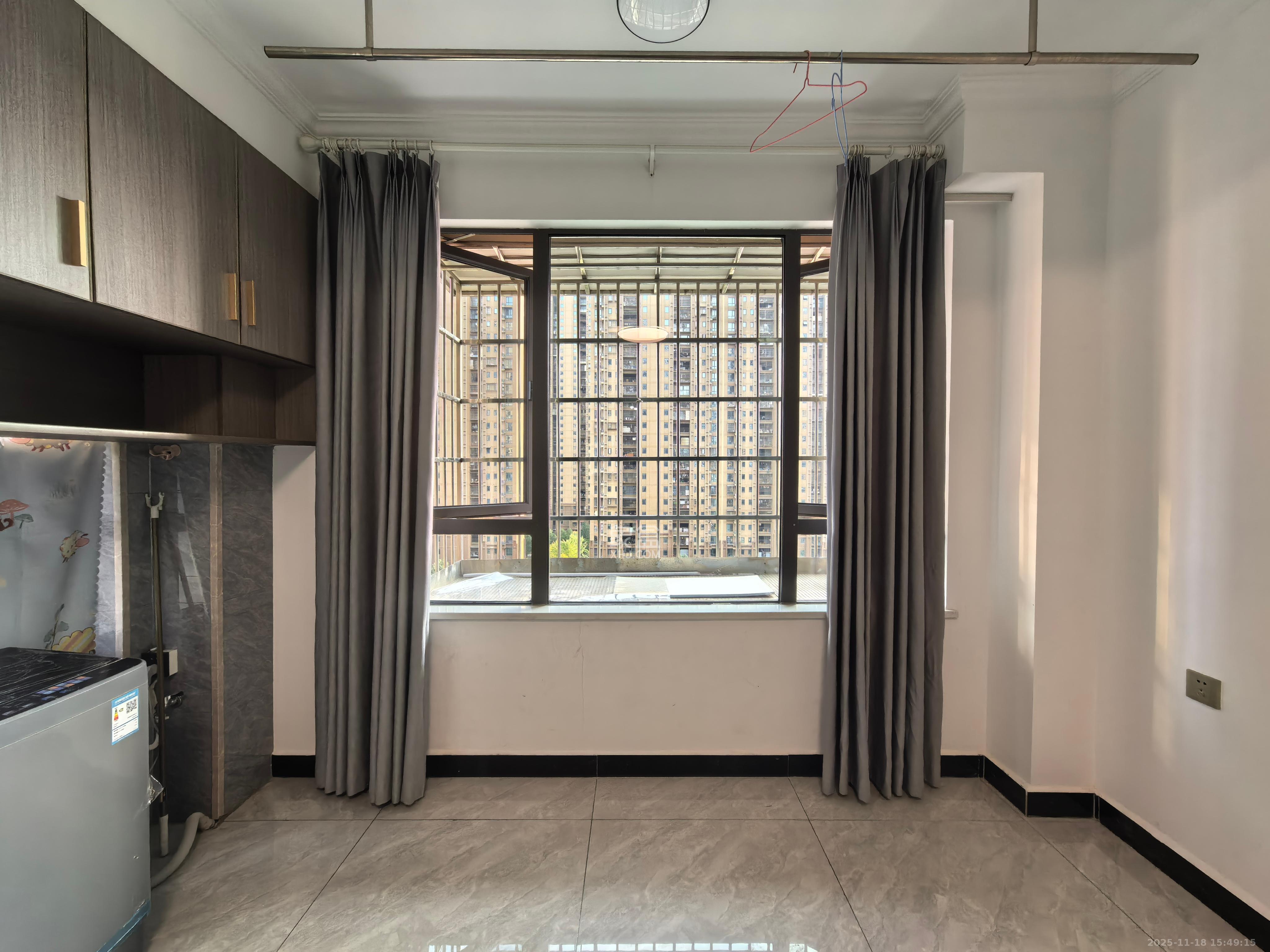 东宜新园 2室2厅1卫 2000.0元/月 东宜新园 2室2厅1卫 2000.0元/月室内图