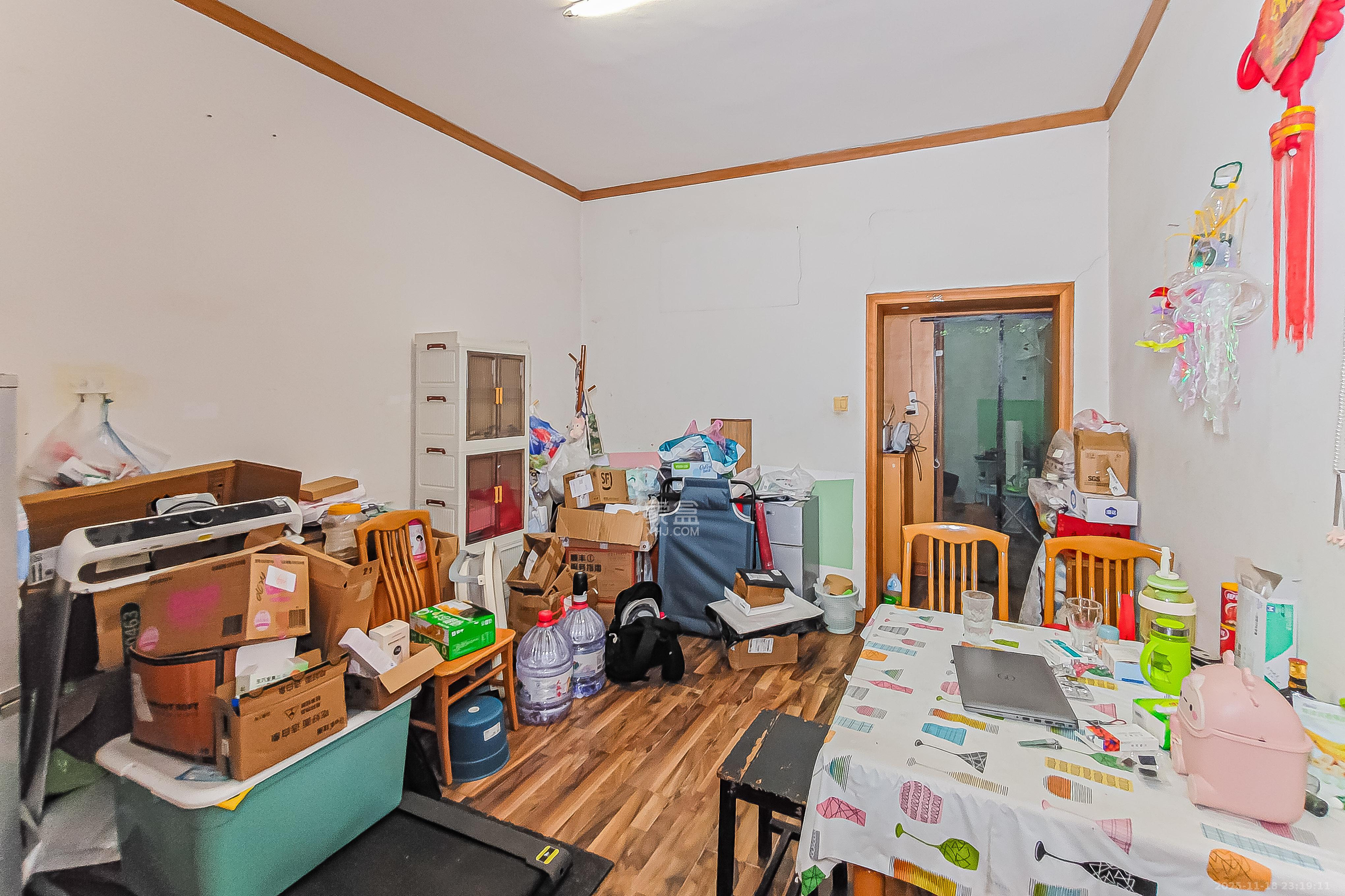 工农新村(工农桥社区) 1室1厅1卫 18.8万 工农新村(工农桥社区) 1室1厅1卫 18.8万客厅