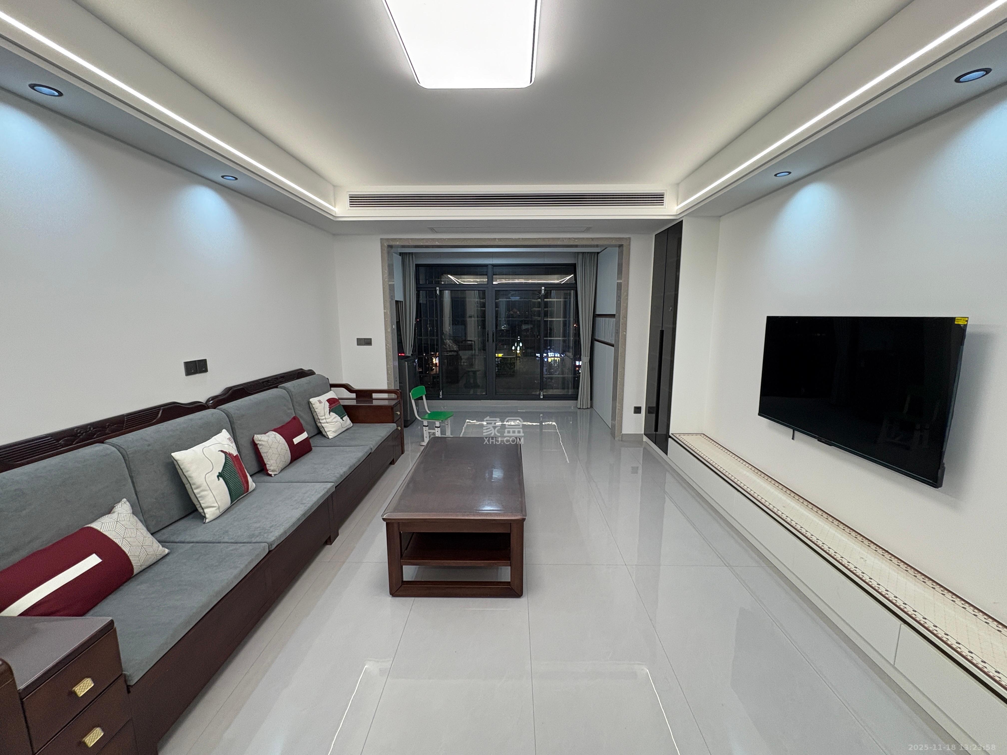 旭日嘉苑  3室2厅1卫    3100.0元/月