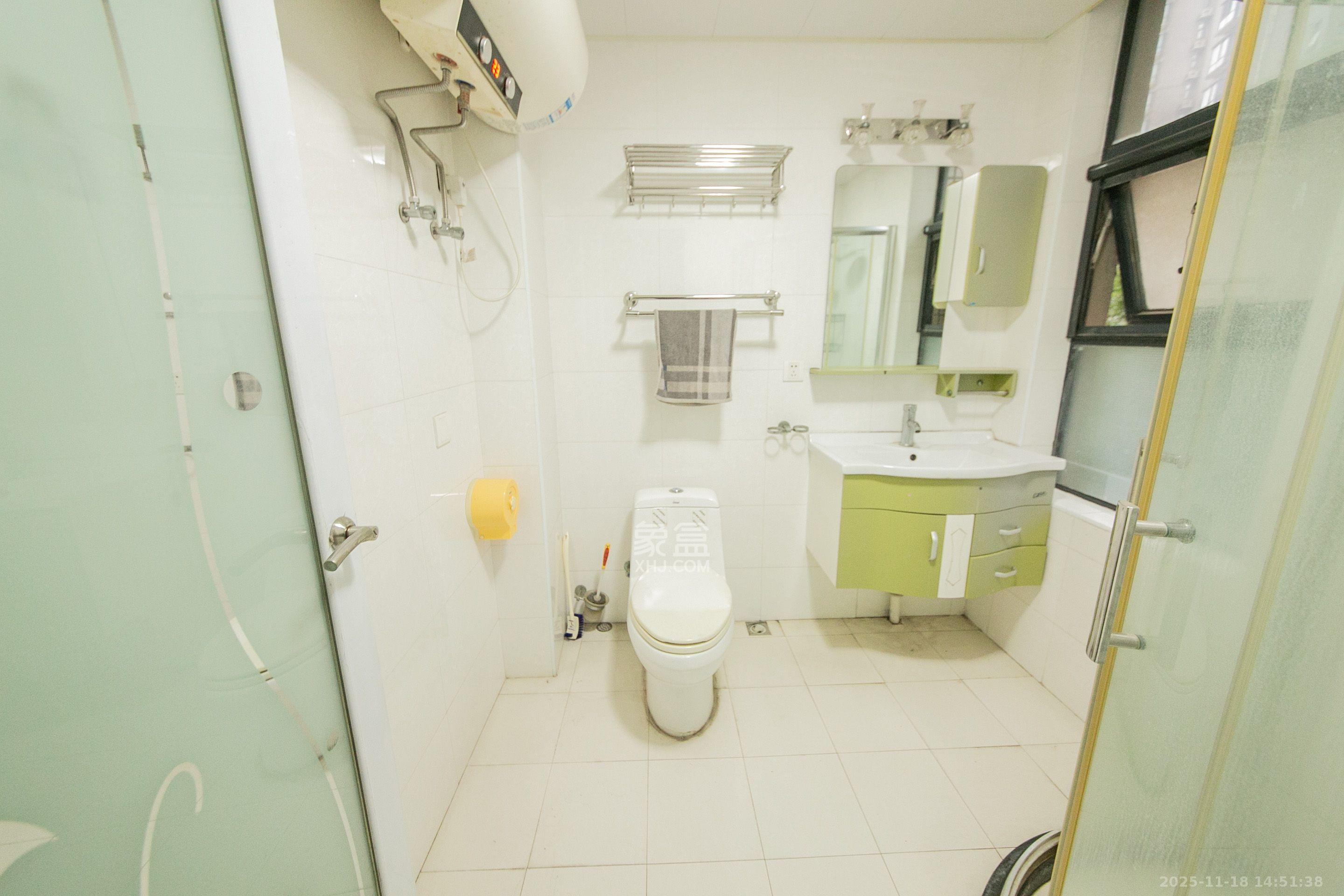 湘江世纪城临江苑 4室2厅2卫 3200.0元/月 湘江世纪城临江苑 4室2厅2卫 3200.0元/月室内图