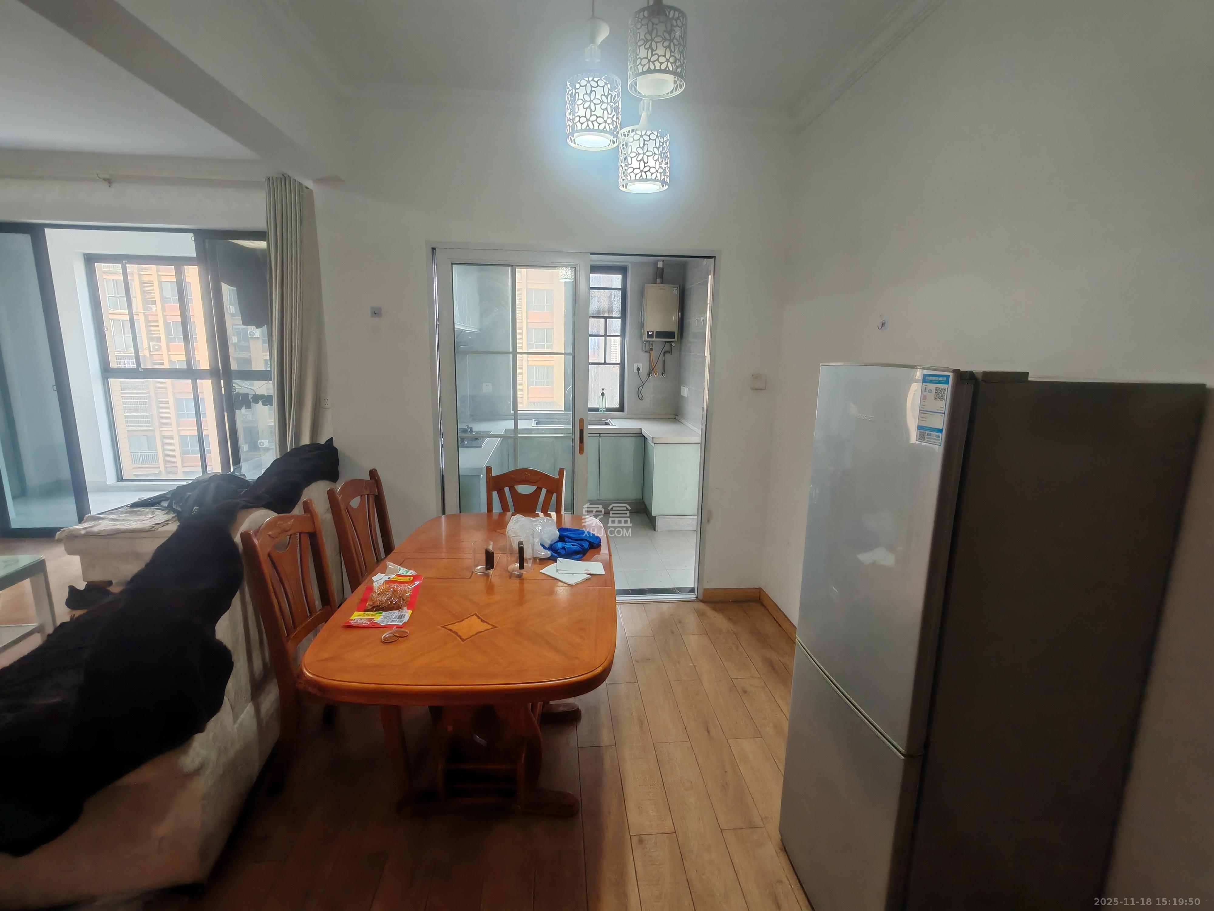 嘉福长安郡（融信澜悦、嘉福好美家园）  3室2厅2卫    2000.0元/月室内图