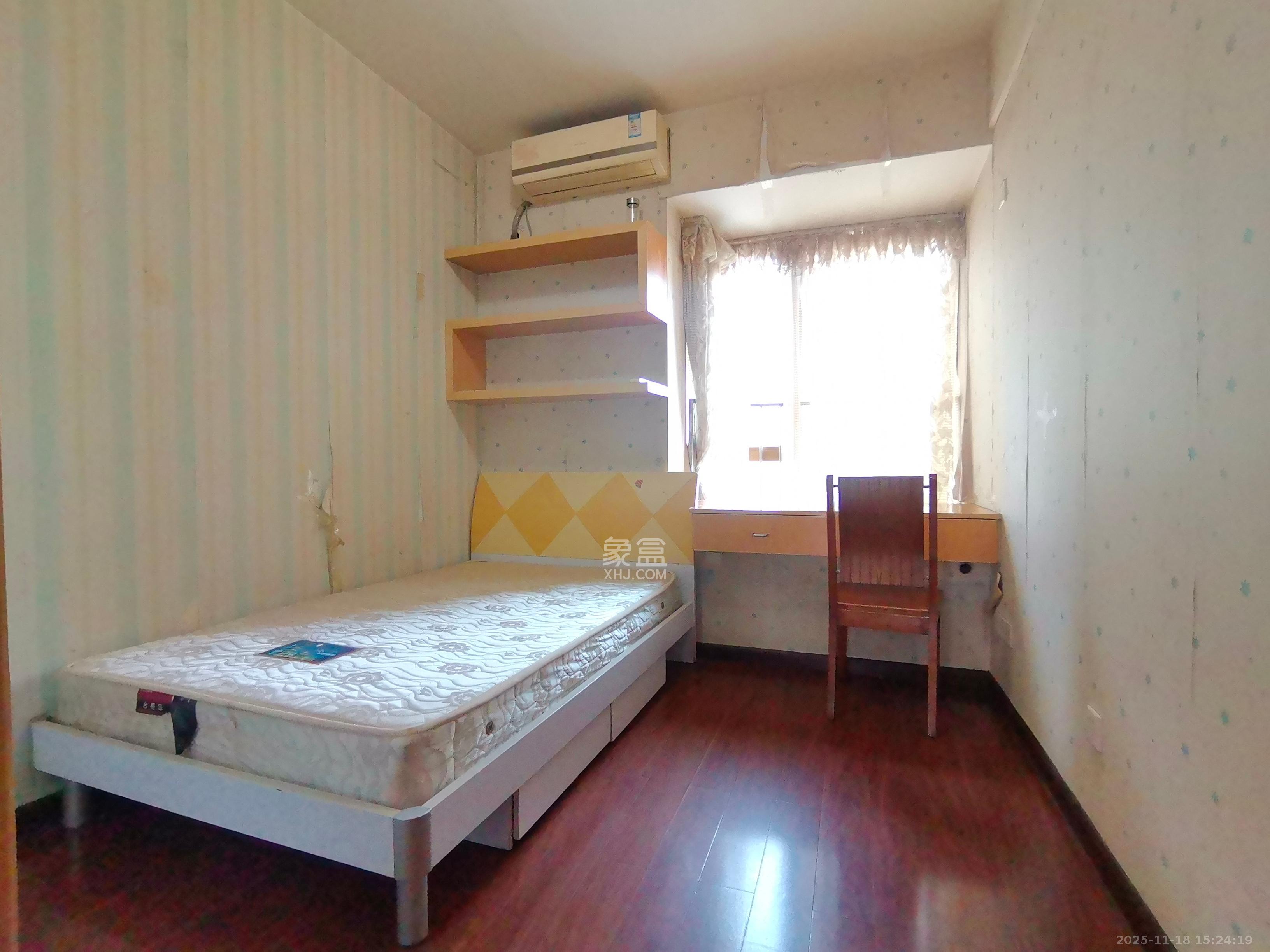 天健芙蓉盛世一期 3室2厅2卫 3300.0元/月 天健芙蓉盛世一期 3室2厅2卫 3300.0元/月室内图