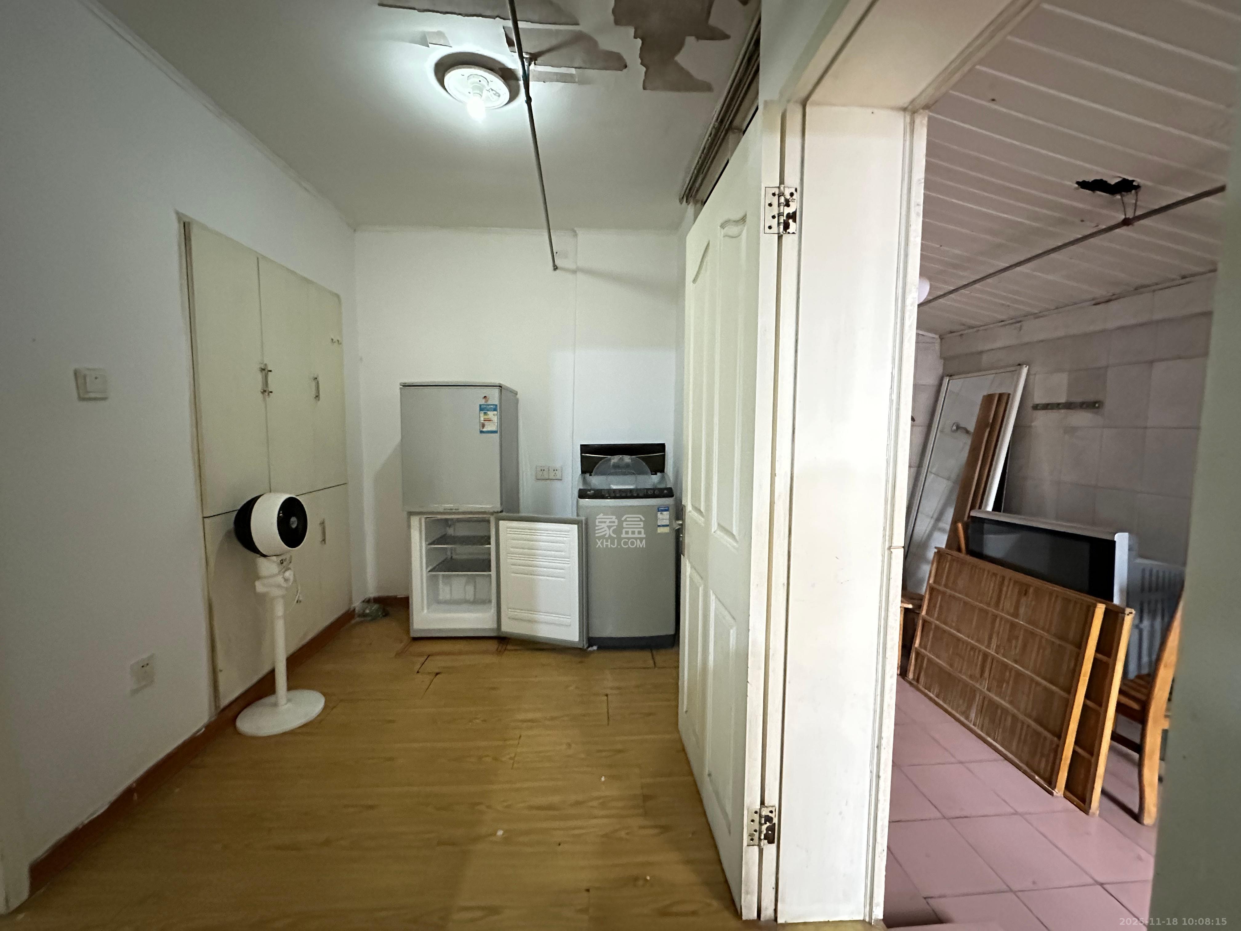 广电南院宿舍  3室2厅1卫    1500.0元/月室内图