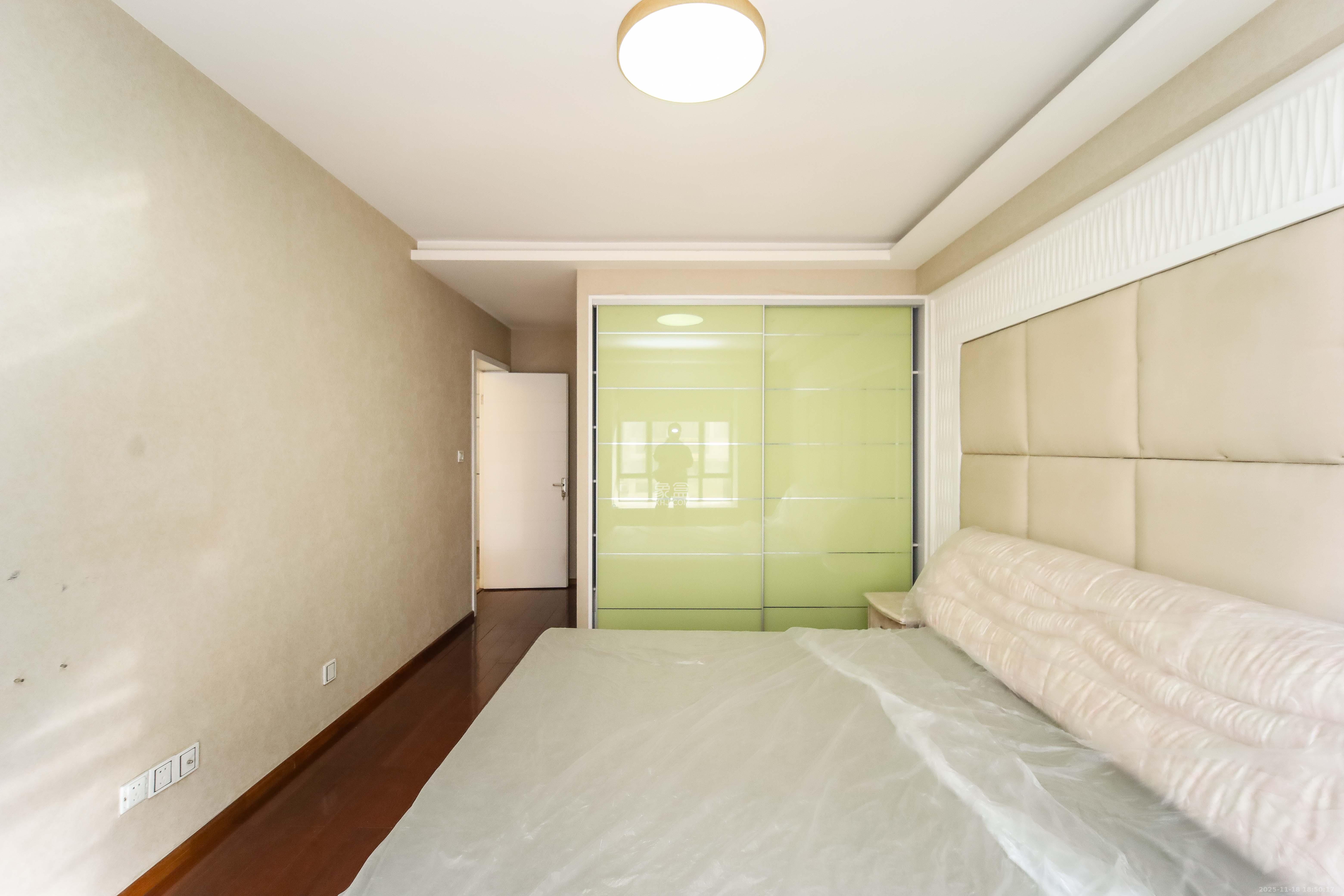 世嘉国际华城 2室2厅1卫 118.0万 世嘉国际华城 2室2厅1卫 118.0万卧室