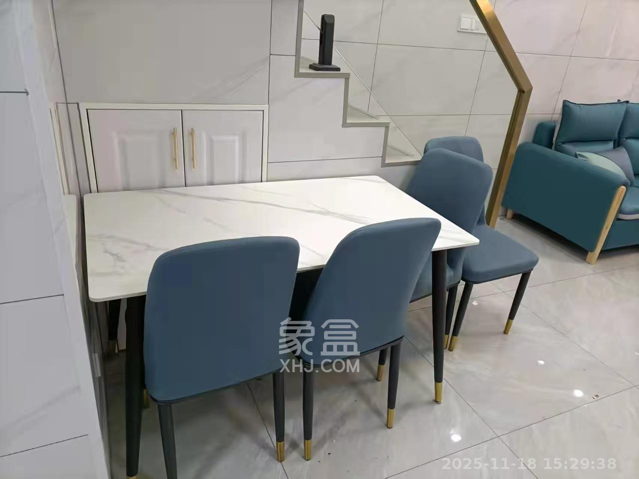 长房时代小镇 2室1厅1卫 1900.0元/月 长房时代小镇 2室1厅1卫 1900.0元/月室内图