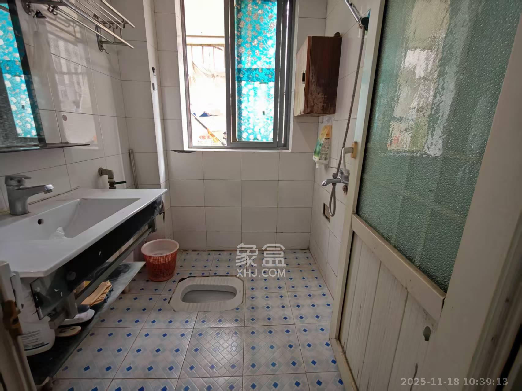 银馨家园  2室2厅1卫    1900.0元/月室内图