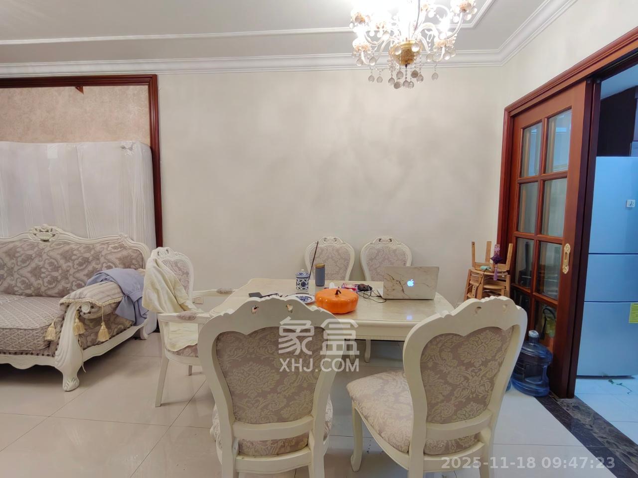 恒大城 2室2厅1卫 2000.0元/月 恒大城 2室2厅1卫 2000.0元/月室内图