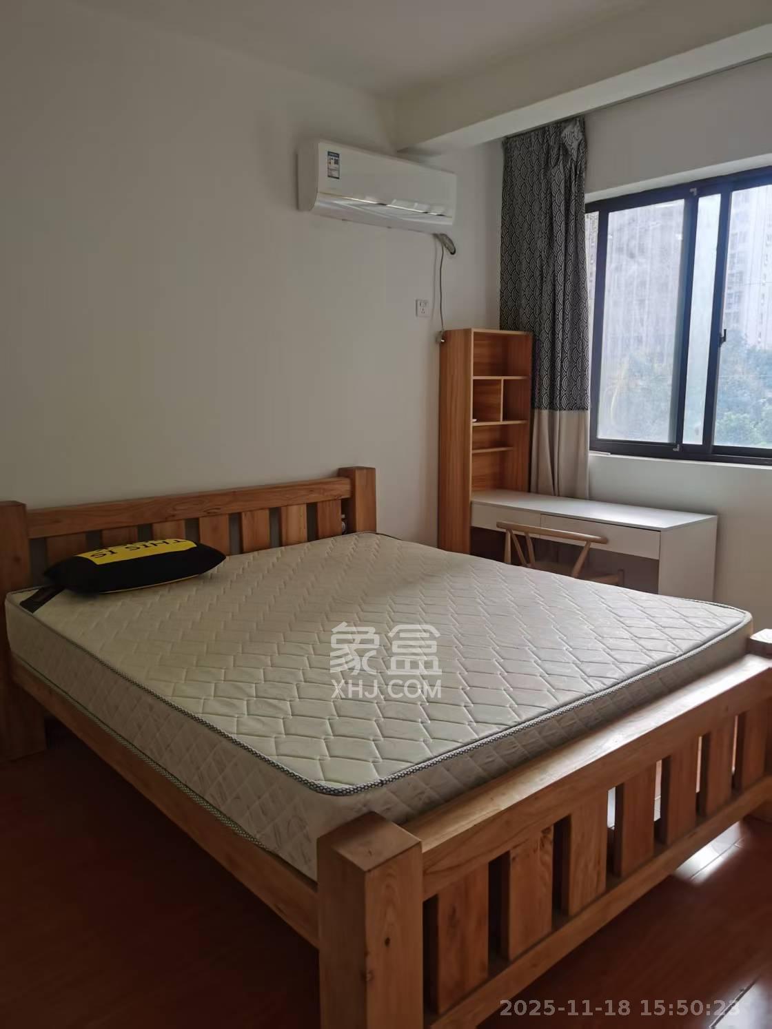 阳光丽城二期  3室2厅1卫    2500.0元/月室内图