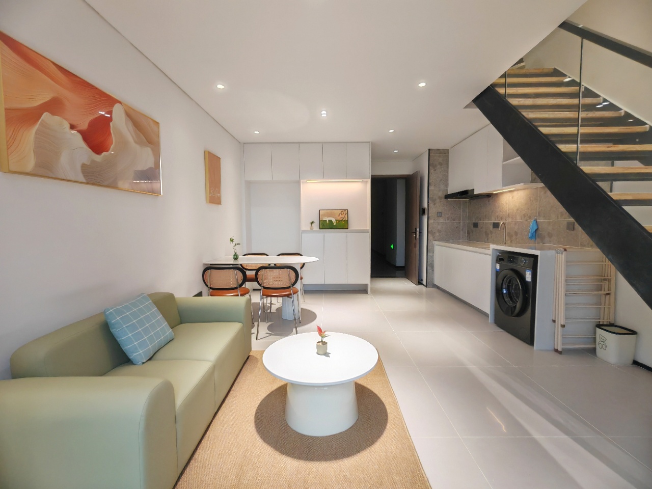 海航豪庭南苑  1室0厅0卫    3200.0元/月室内图