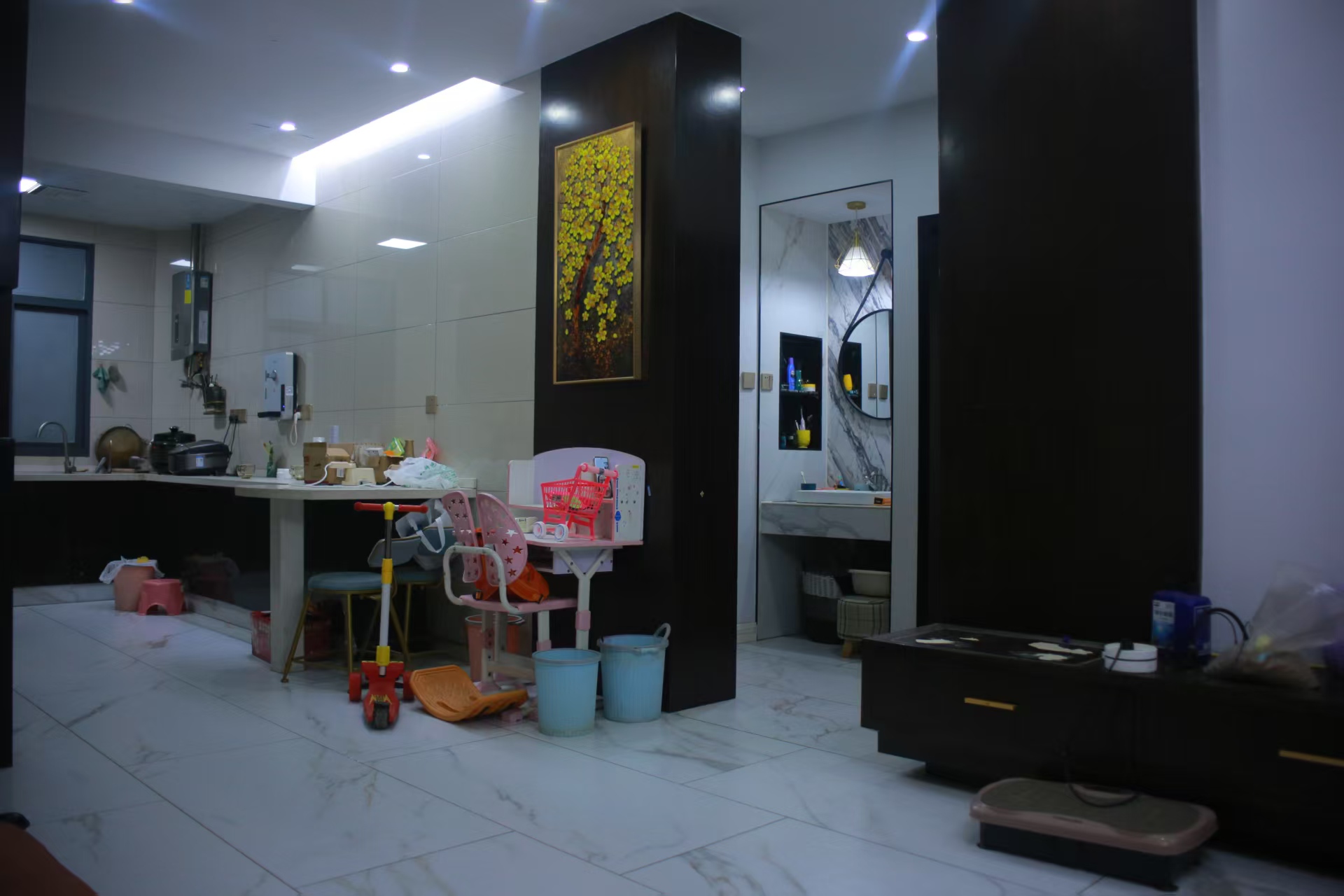 新世界建材城  2室2厅1卫    41.0万客厅