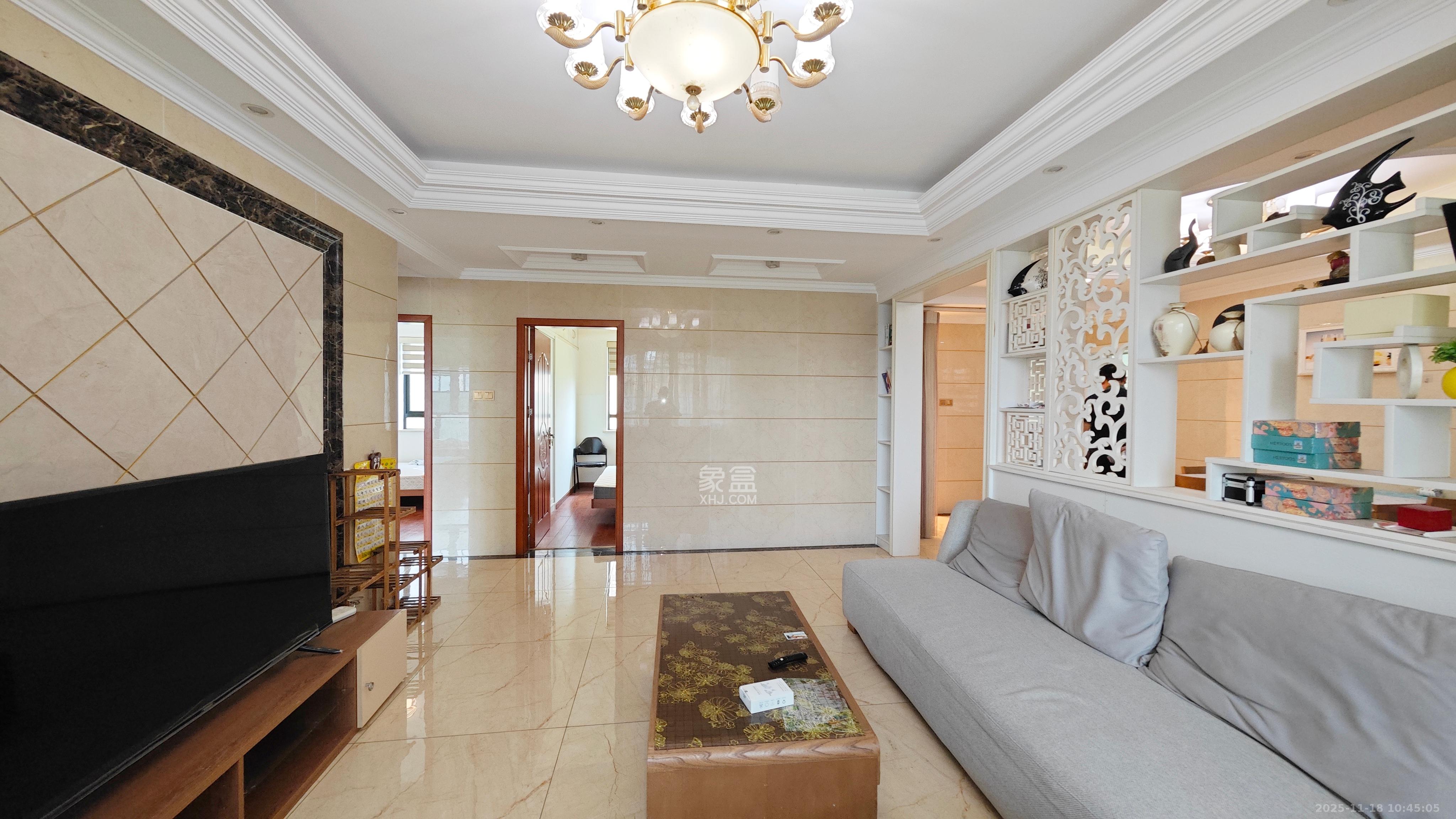 长大卧琥  3室2厅2卫    2800.0元/月室内图