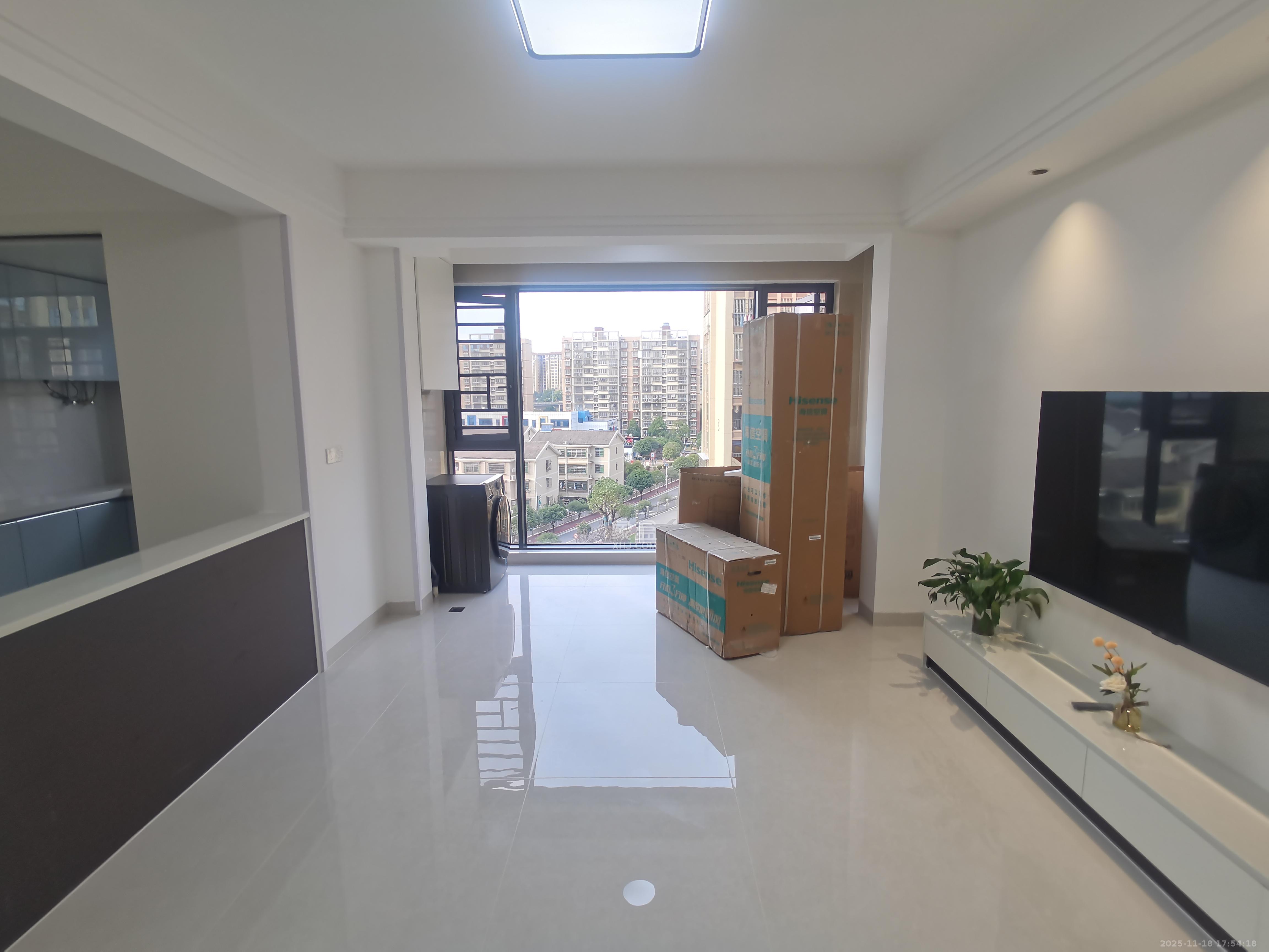 先锋新宇  2室1厅1卫    2800.0元/月