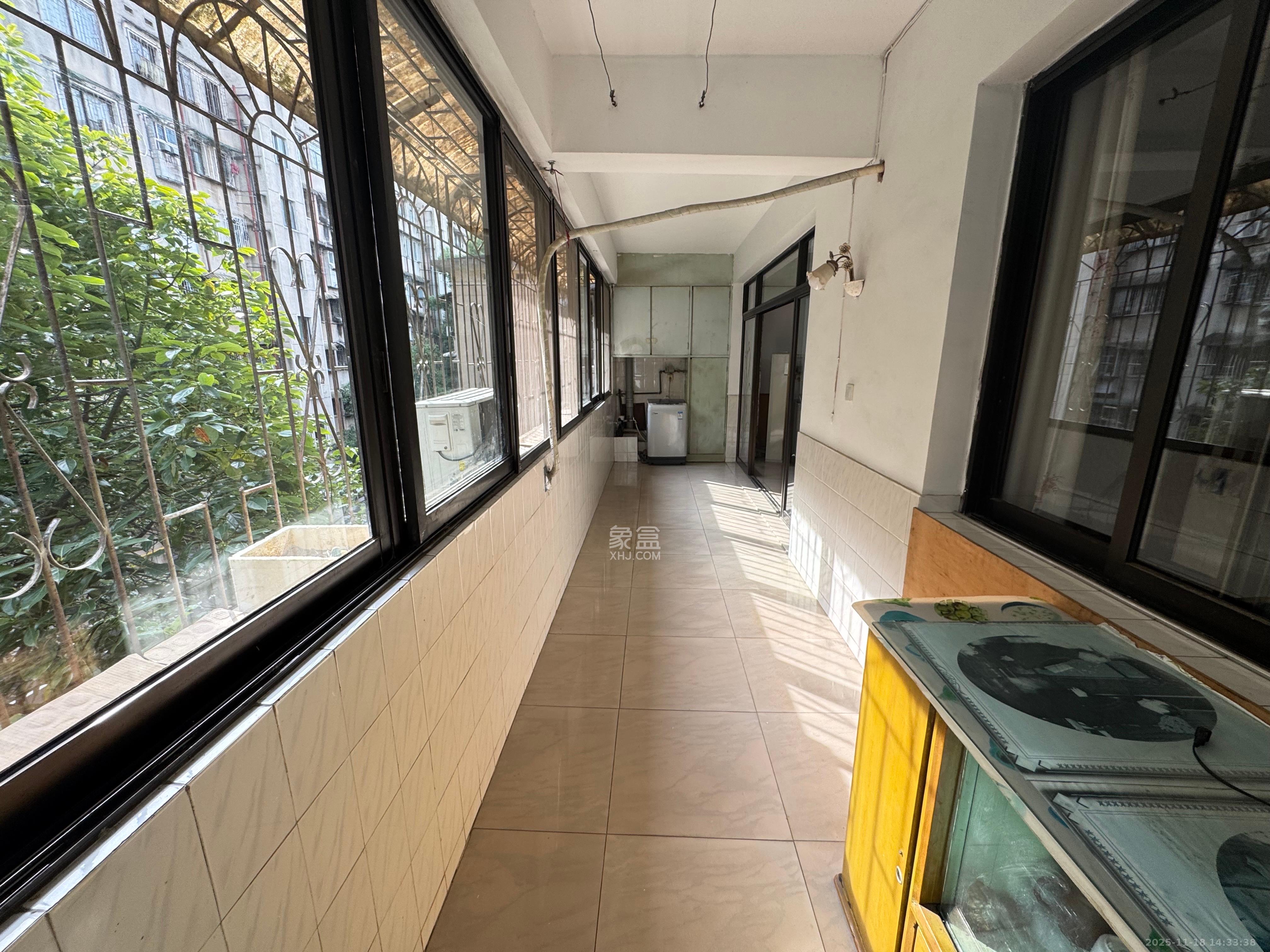 湖南省机关事务管理局  4室2厅2卫    2900.0元/月室内图