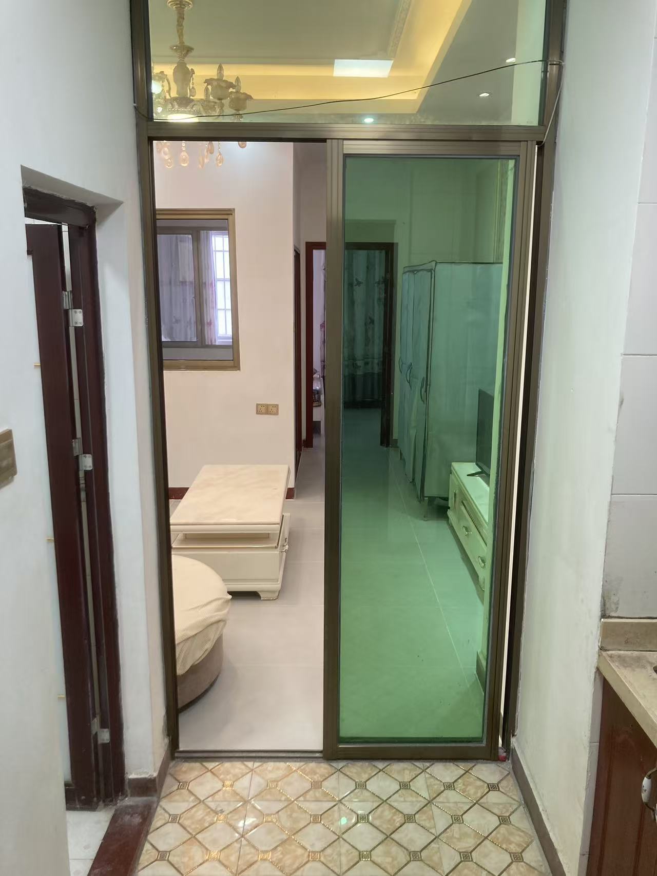 汇亘大厦 1室1厅1卫 45.0万 汇亘大厦 1室1厅1卫 45.0万客厅