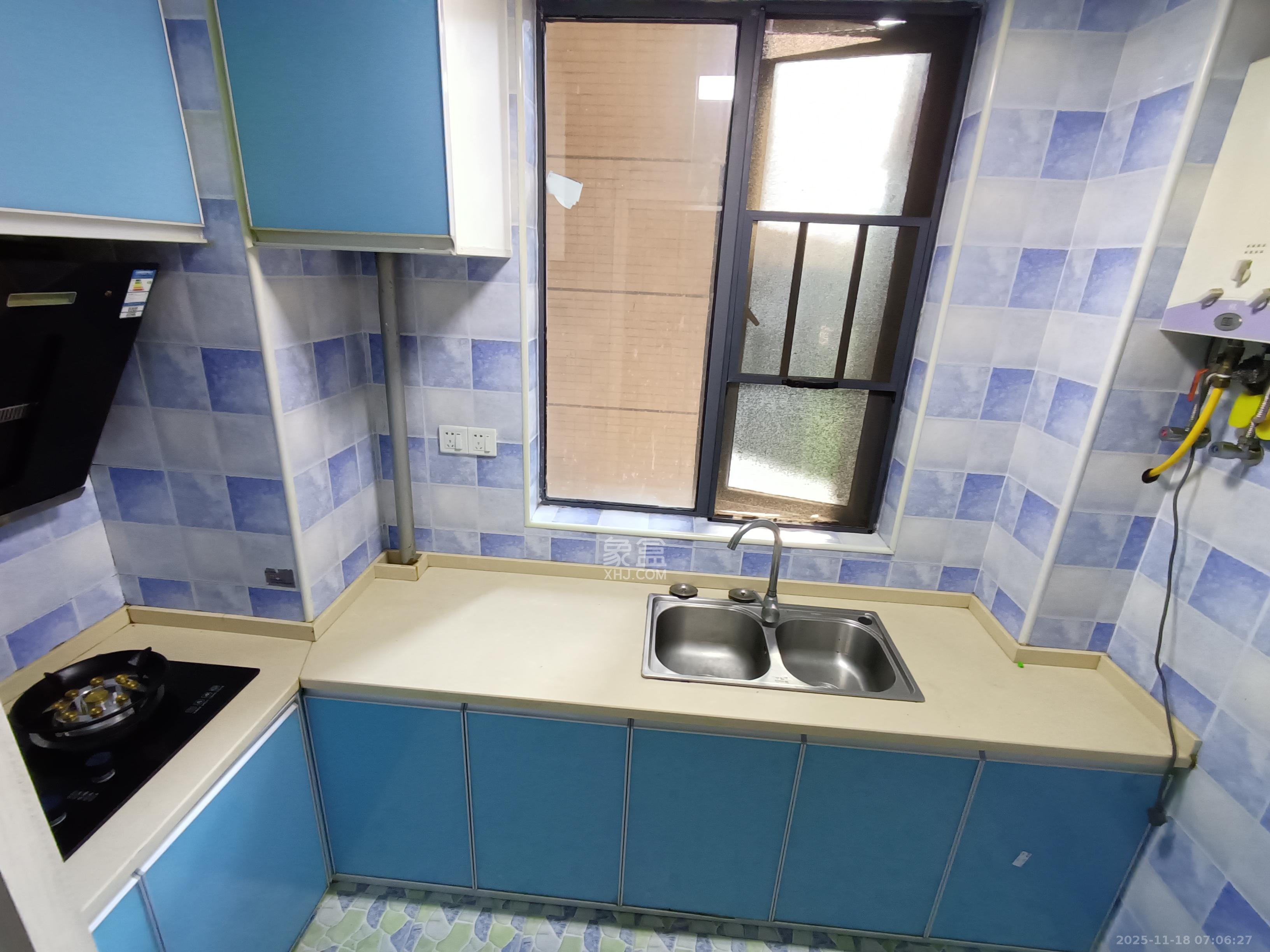 荣盛花语馨苑  2室2厅1卫    2120.0元/月室内图