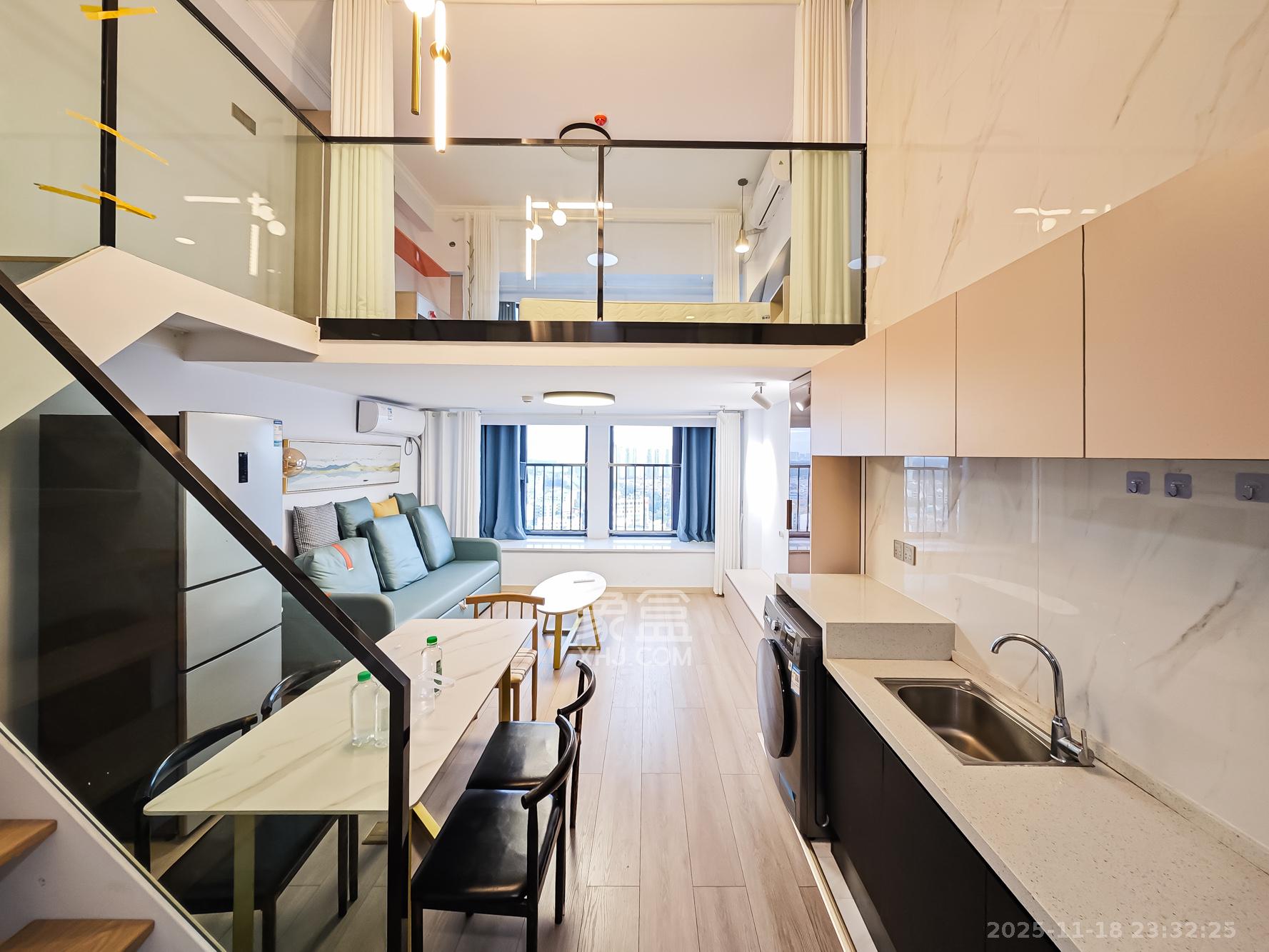 湘一书香里  2室1厅1卫    43.0万客厅