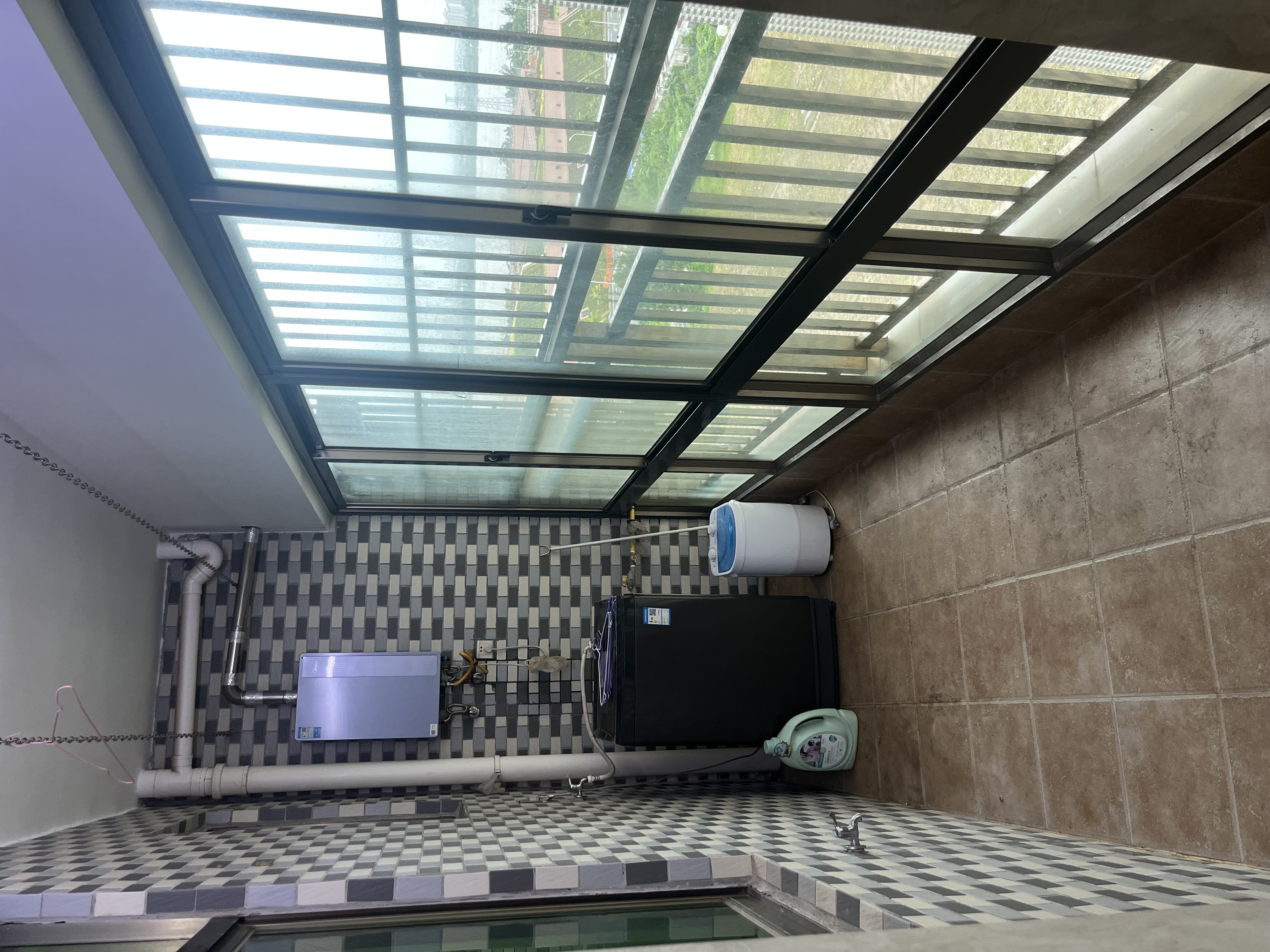 滨江宝恒 4室2厅2卫 3300.0元/月 滨江宝恒 4室2厅2卫 3300.0元/月室内图