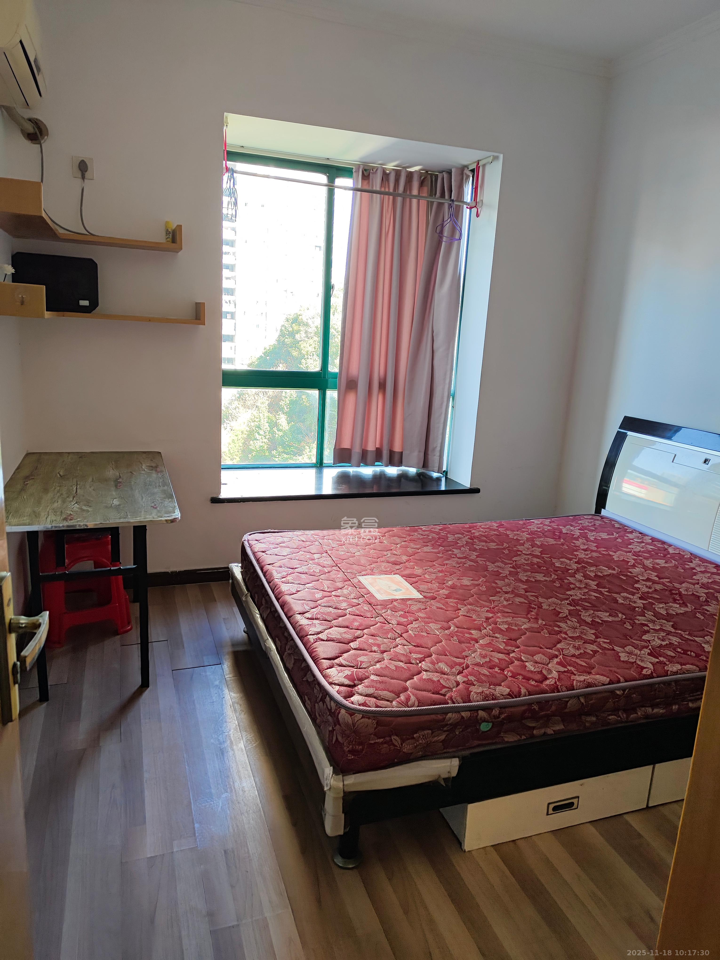 明城公寓  5室2厅2卫    3000.0元/月室内图