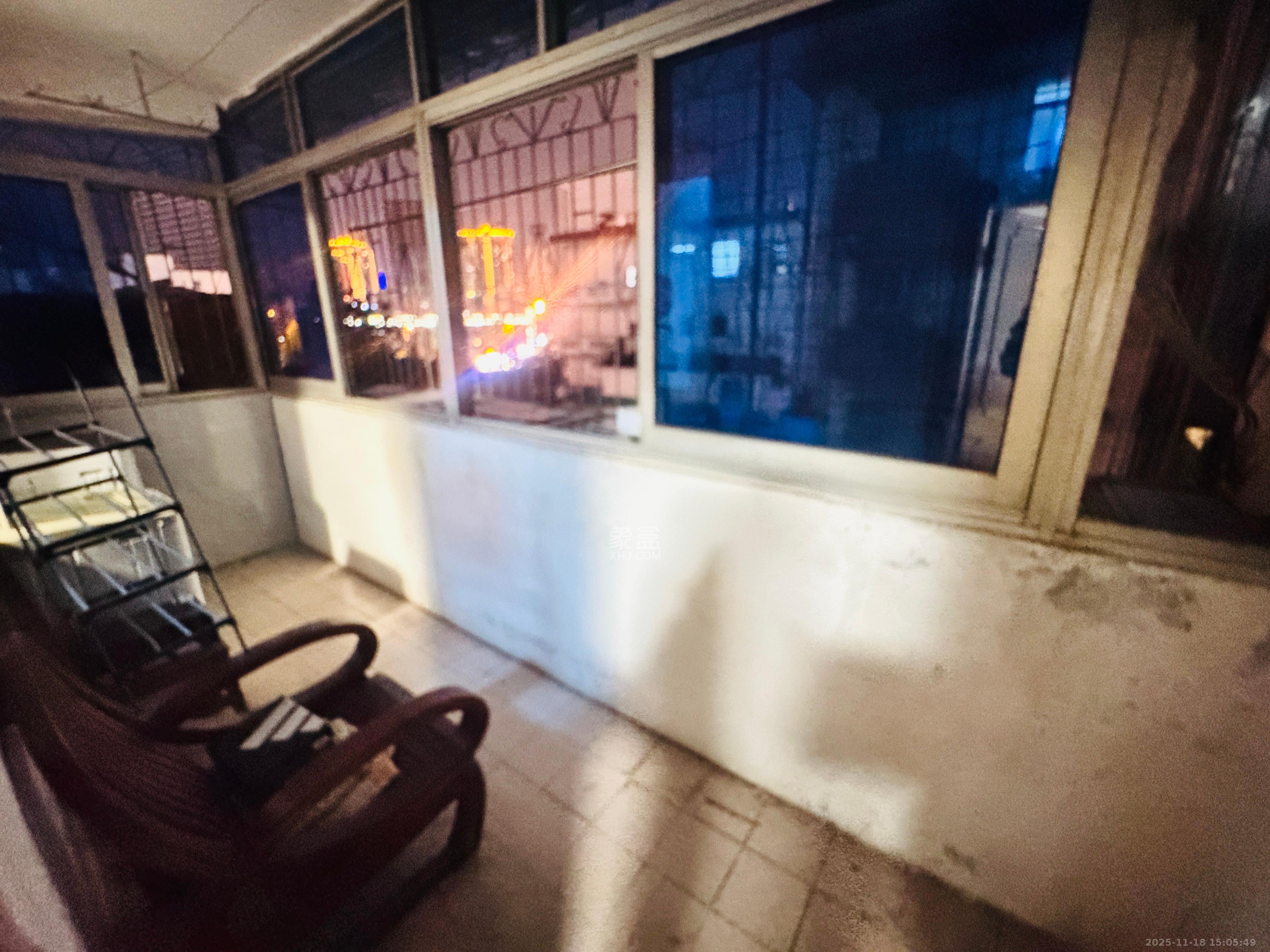 向家湾社区（含富湘公寓）  3室1厅1卫    1800.0元/月室内图