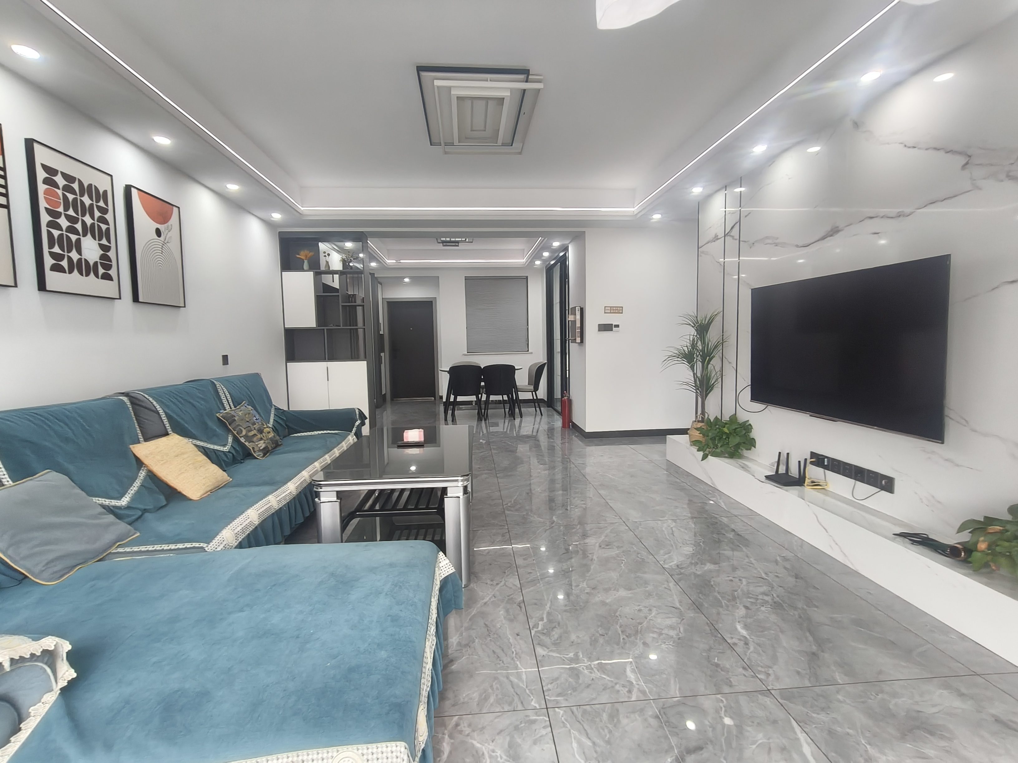 靛达广场  1室0厅0卫    2750.0元/月室内图