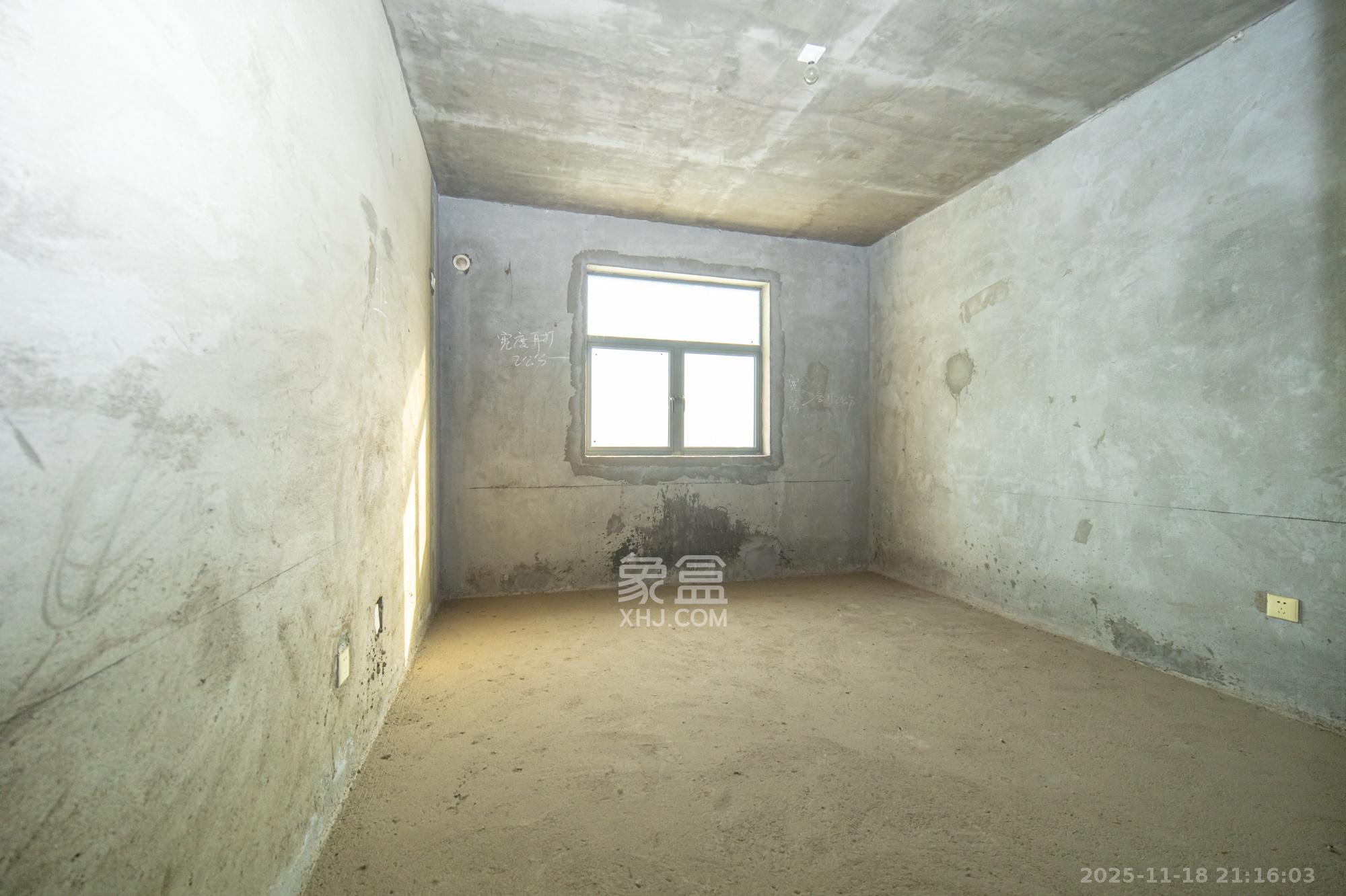 长永佳苑 2室2厅1卫 41.0万 长永佳苑 2室2厅1卫 41.0万卧室