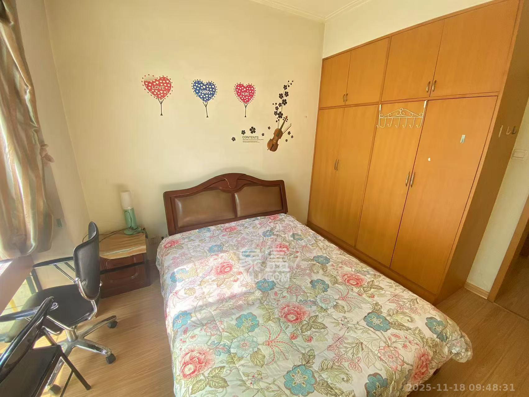 华盛家园  1室1厅1卫    1600.0元/月室内图