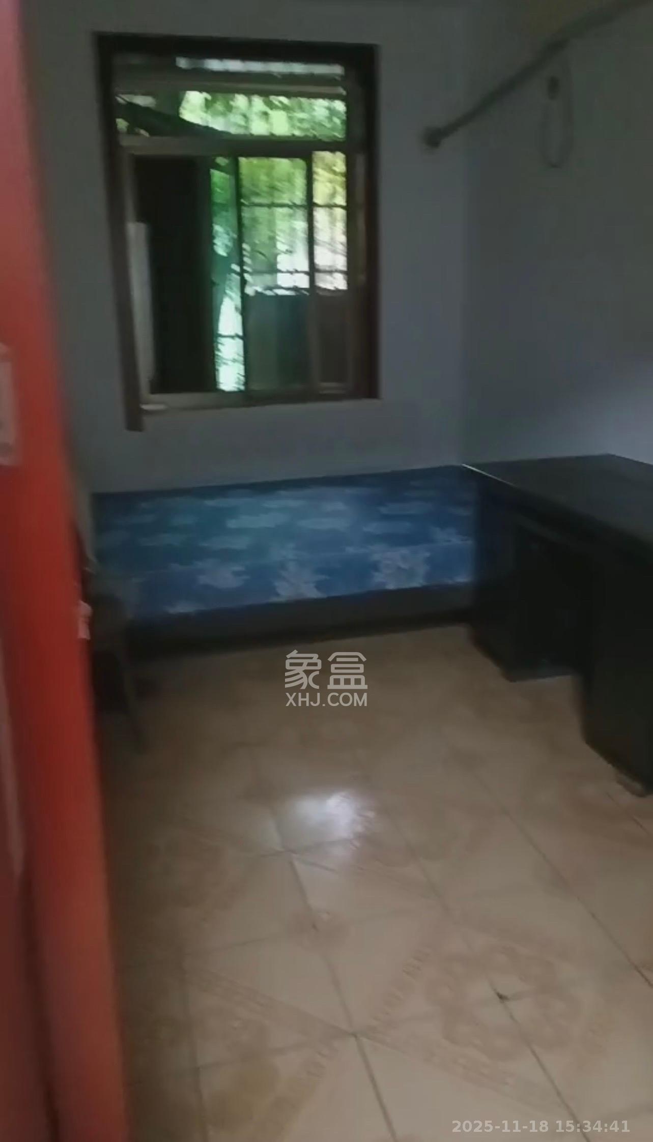 牛婆塘社区 2室1厅1卫 1600.0元/月 牛婆塘社区 2室1厅1卫 1600.0元/月室内图