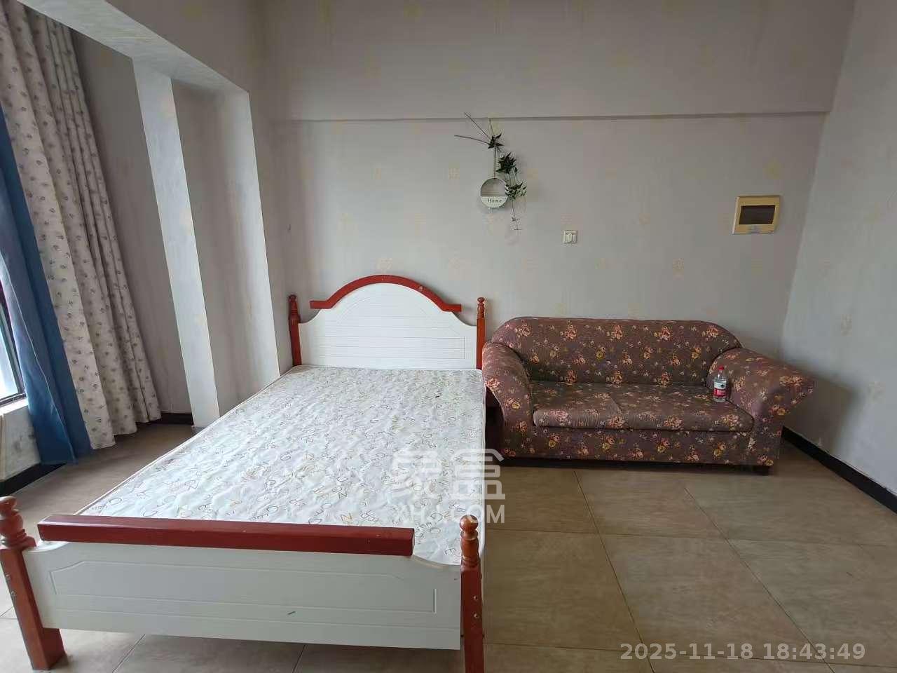 凯通国际城（凯通朝庭）  1室1厅1卫    1600.0元/月