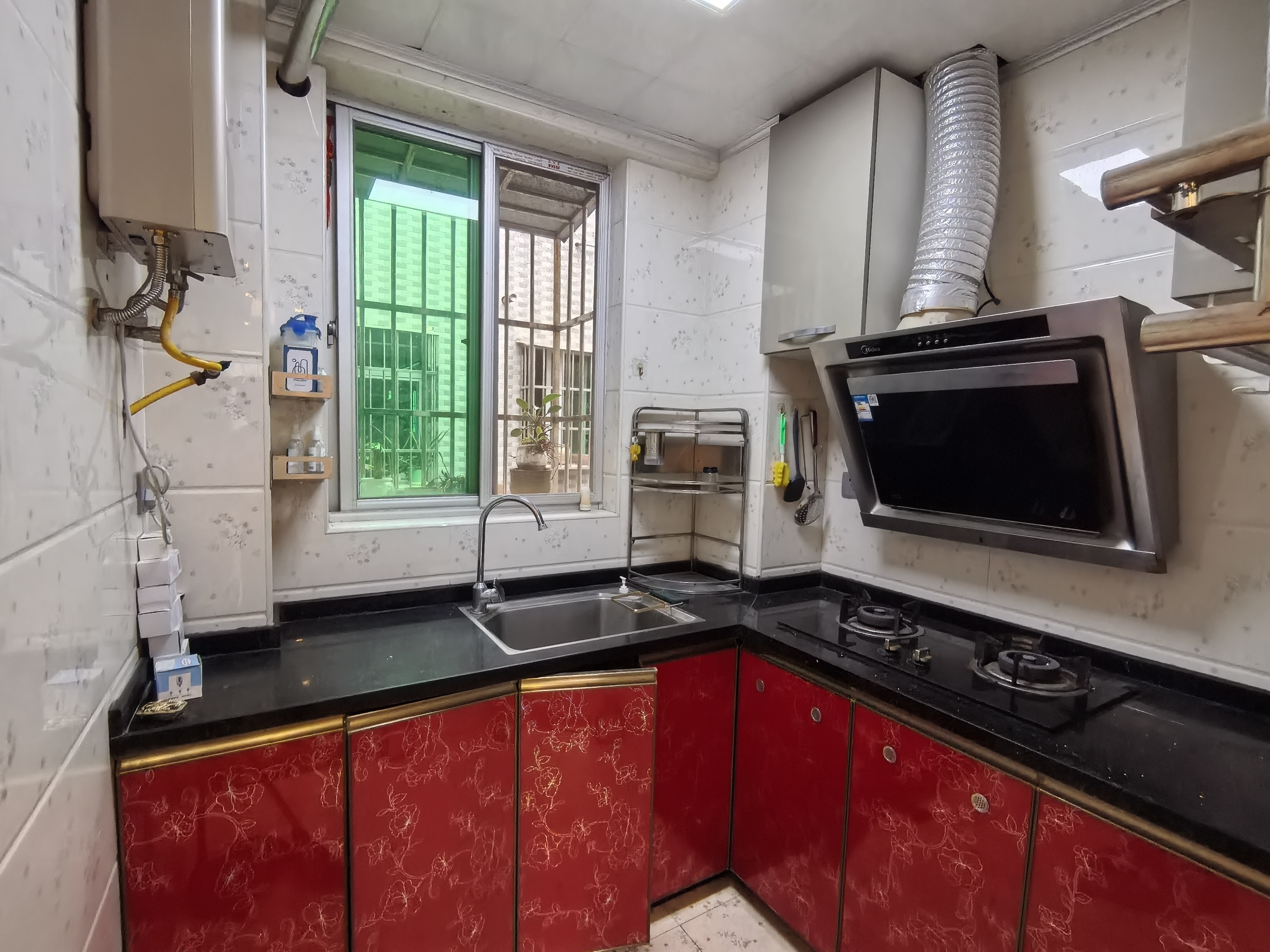 上丹小区  2室2厅1卫    2300.0元/月室内图