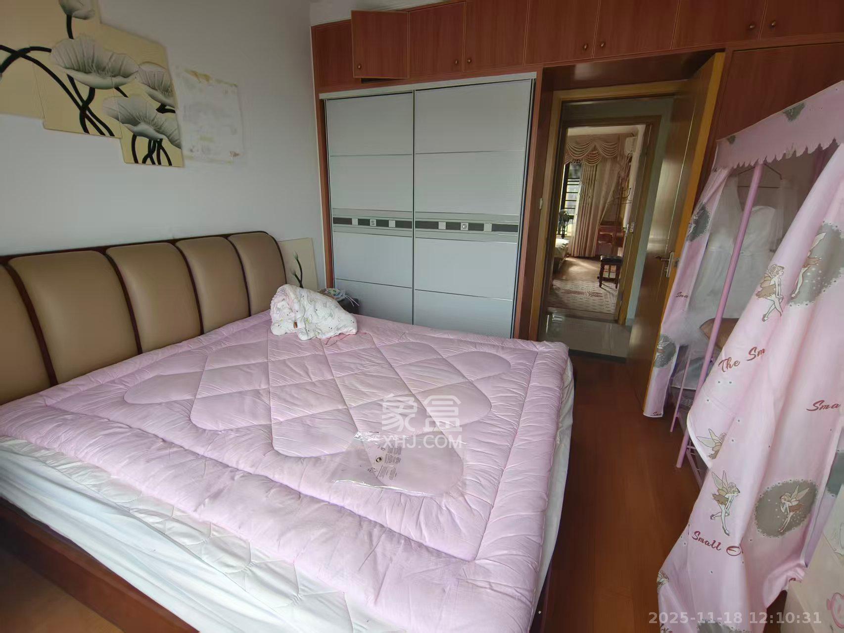 中海国际四期  3室2厅2卫    2200.0元/月室内图