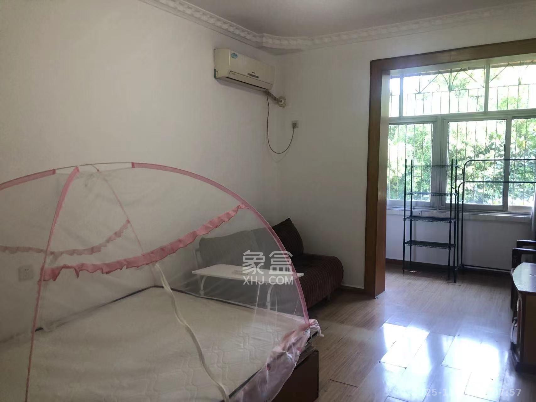 解放四村626号(长沙市三医院宿舍)  3室2厅2卫    1500.0元/月室内图