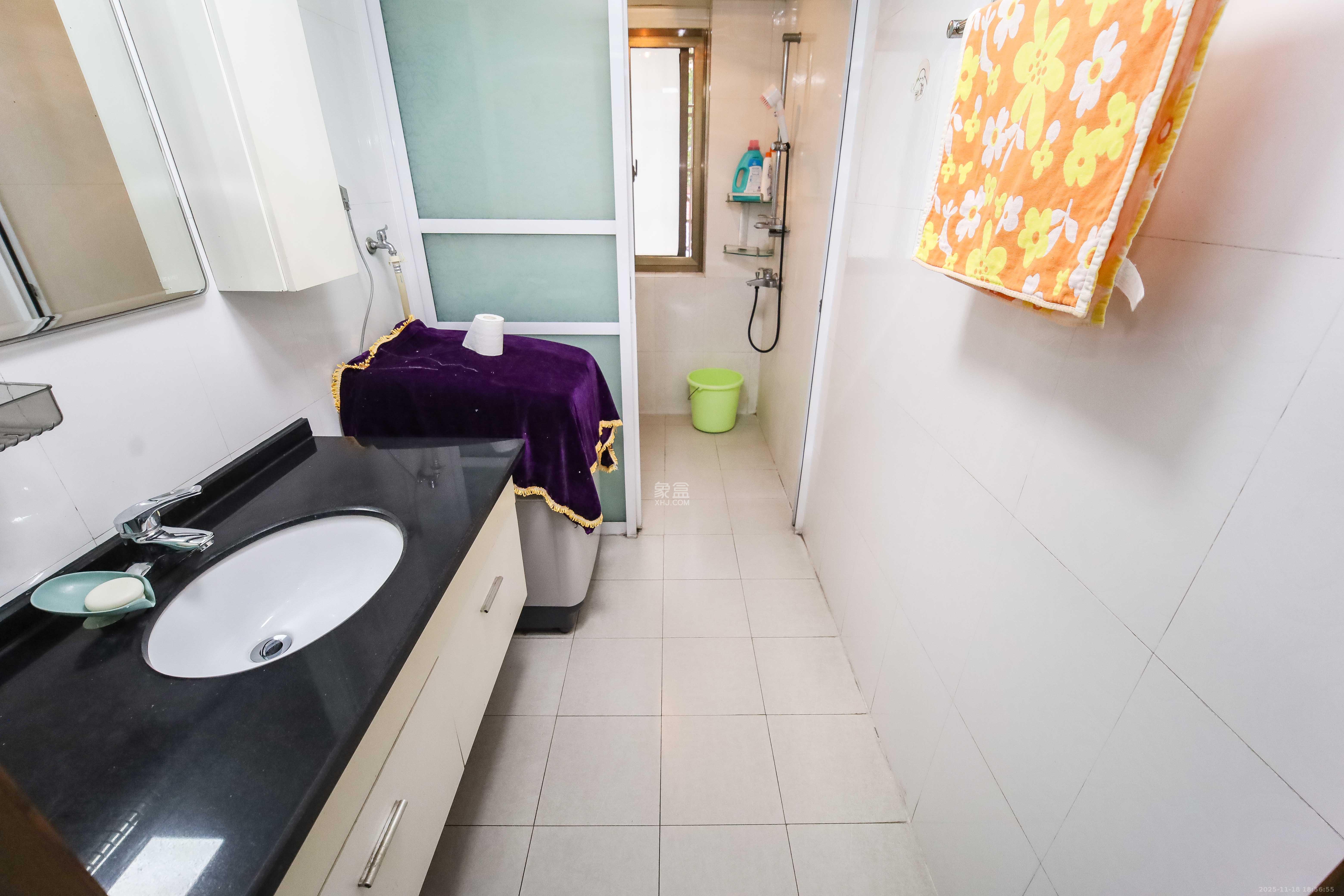 芙蓉公寓 4室2厅2卫 147.0万 芙蓉公寓 4室2厅2卫 147.0万卫生间