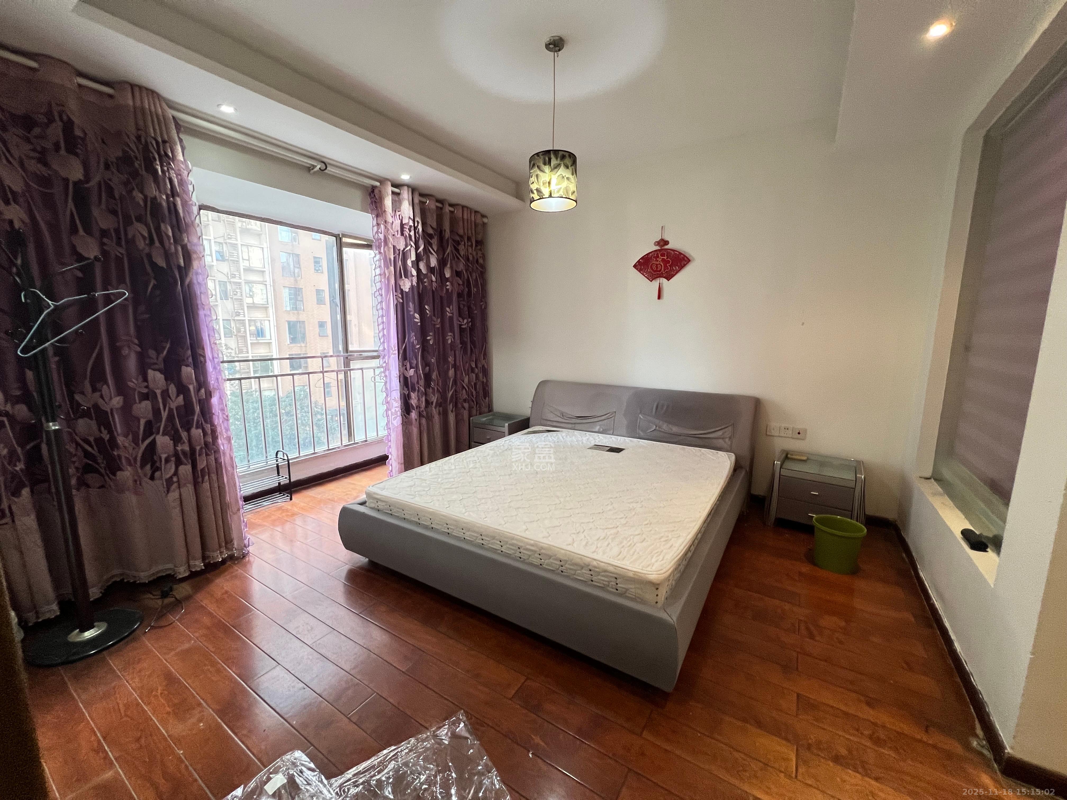 岳泰理想城 3室1厅2卫 4000.0元/月 岳泰理想城 3室1厅2卫 4000.0元/月室内图