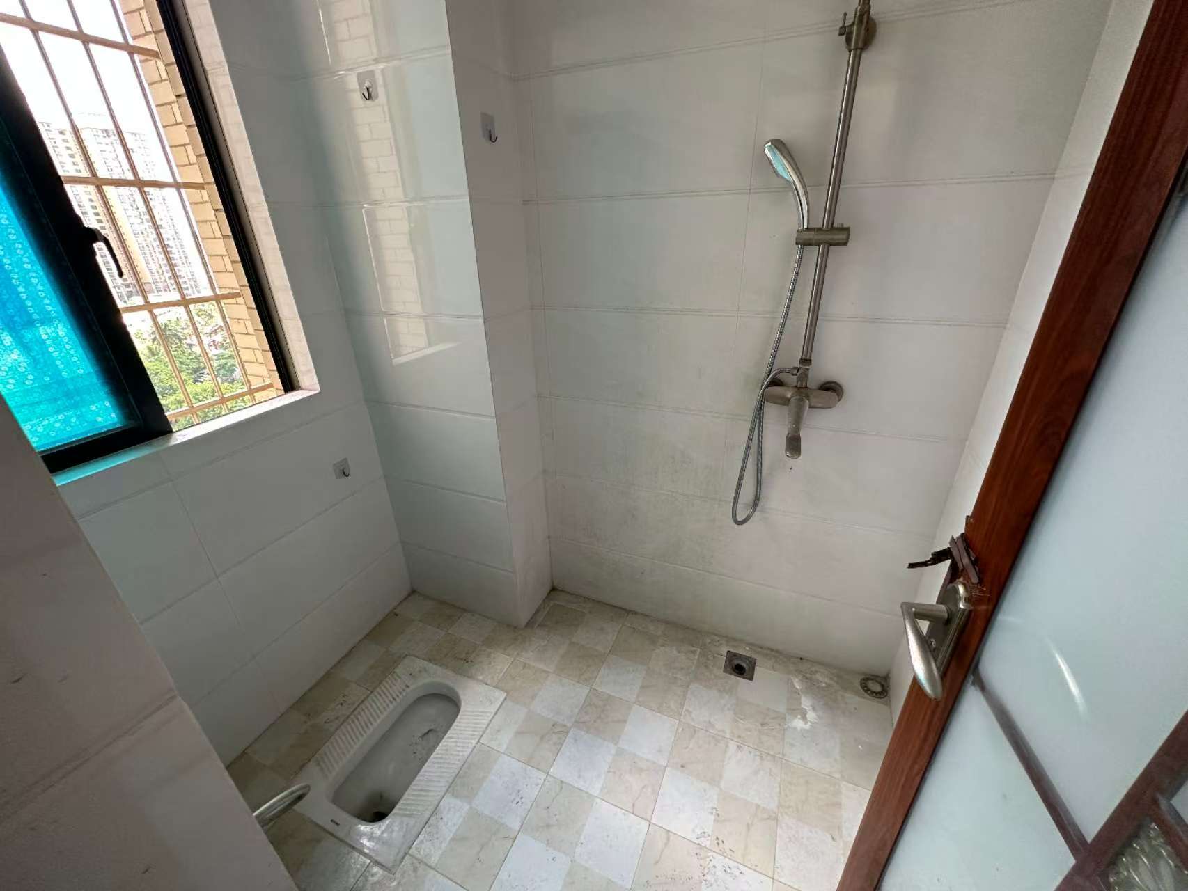 南江花园  2室1厅1卫    1600.0元/月室内图